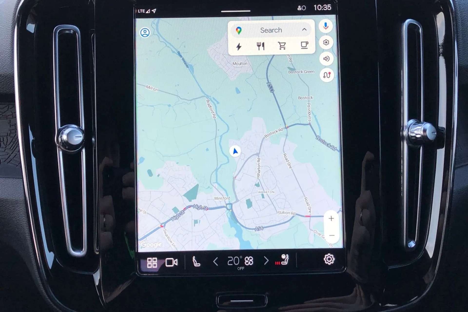 2022 VOLVO XC40 2022 VOLVO XC40