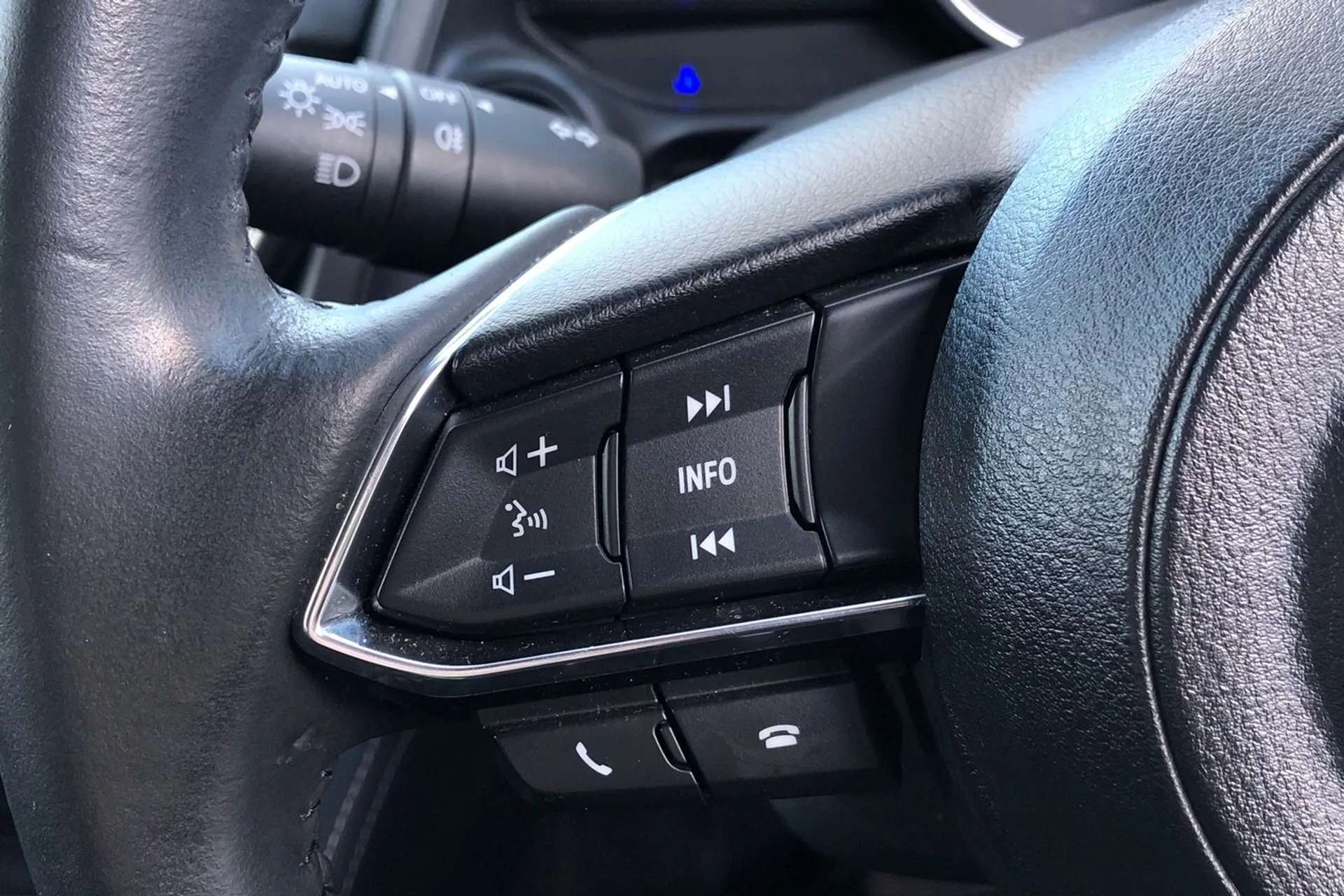 2020 MAZDA MAZDA2 2020 MAZDA MAZDA2