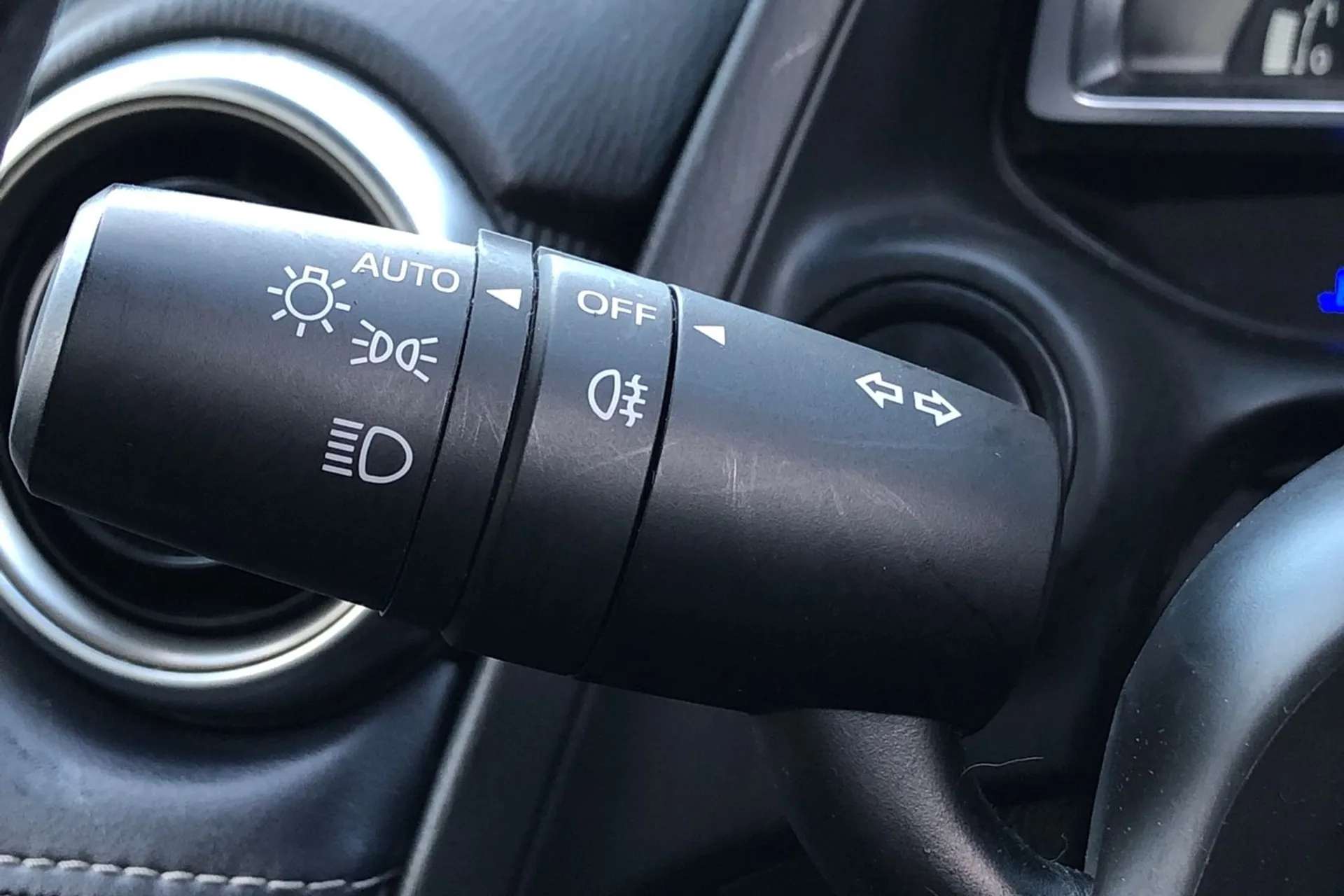 2020 MAZDA MAZDA2 2020 MAZDA MAZDA2