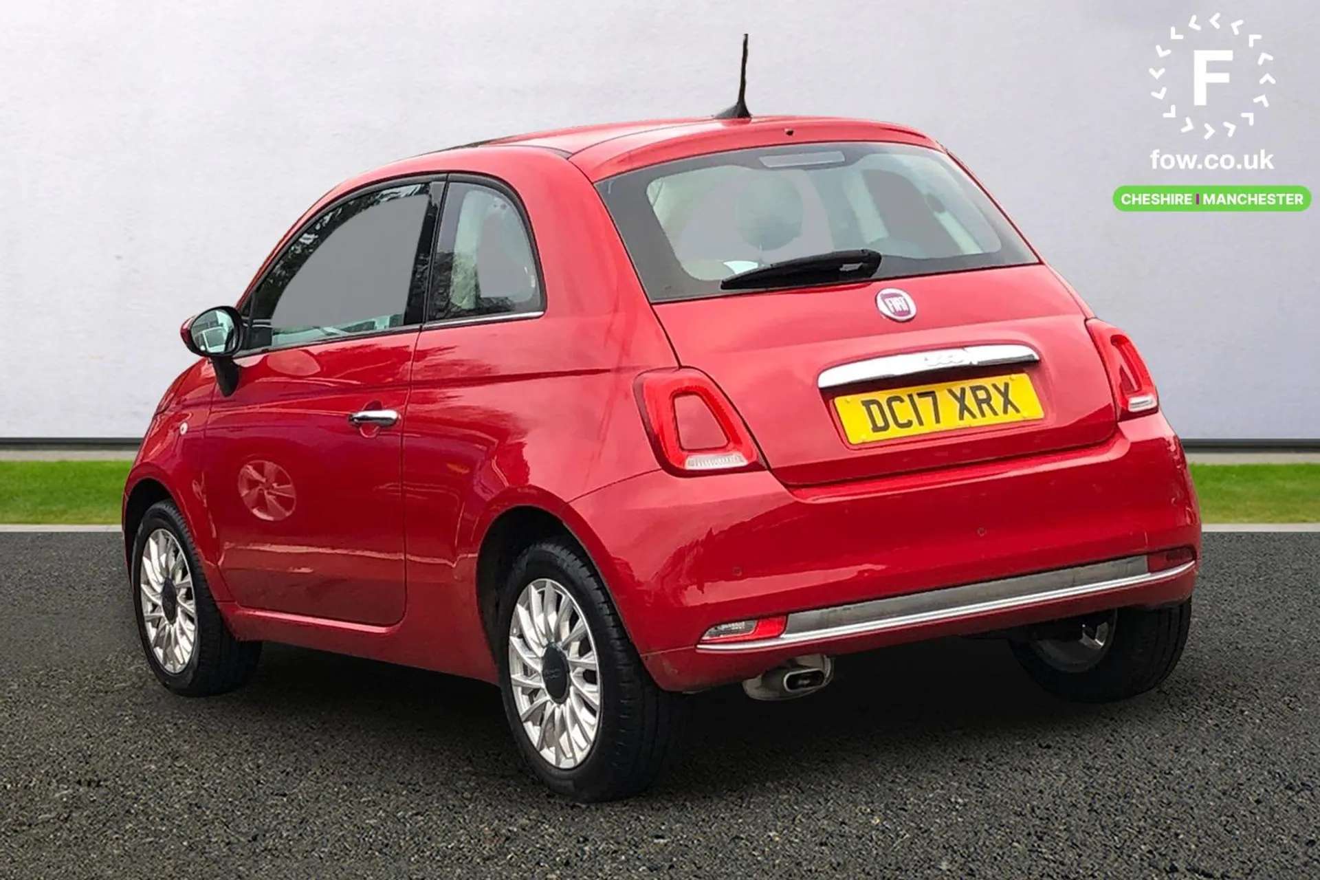 2017 FIAT 500 2017 FIAT 500