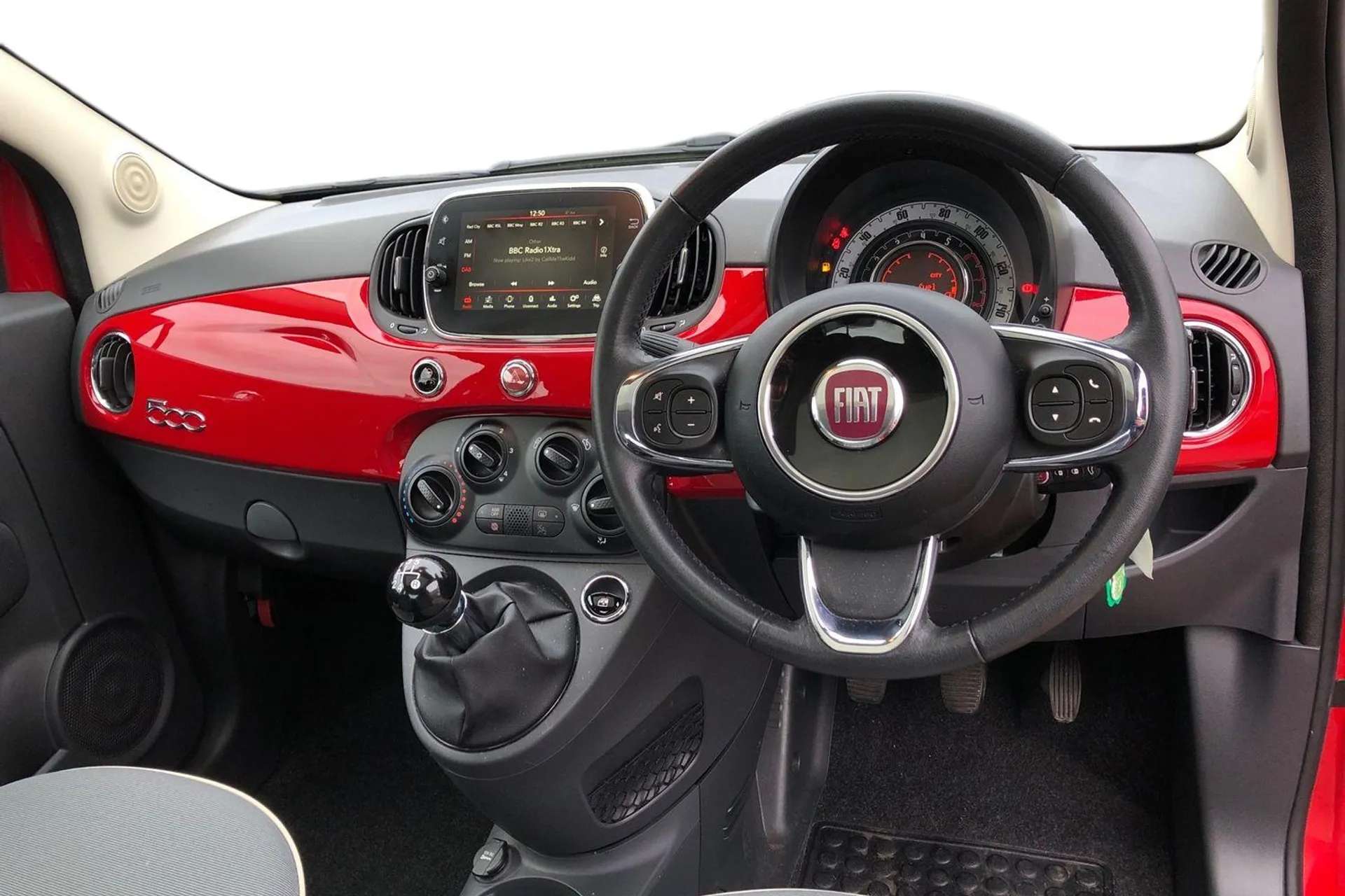 2017 FIAT 500 2017 FIAT 500