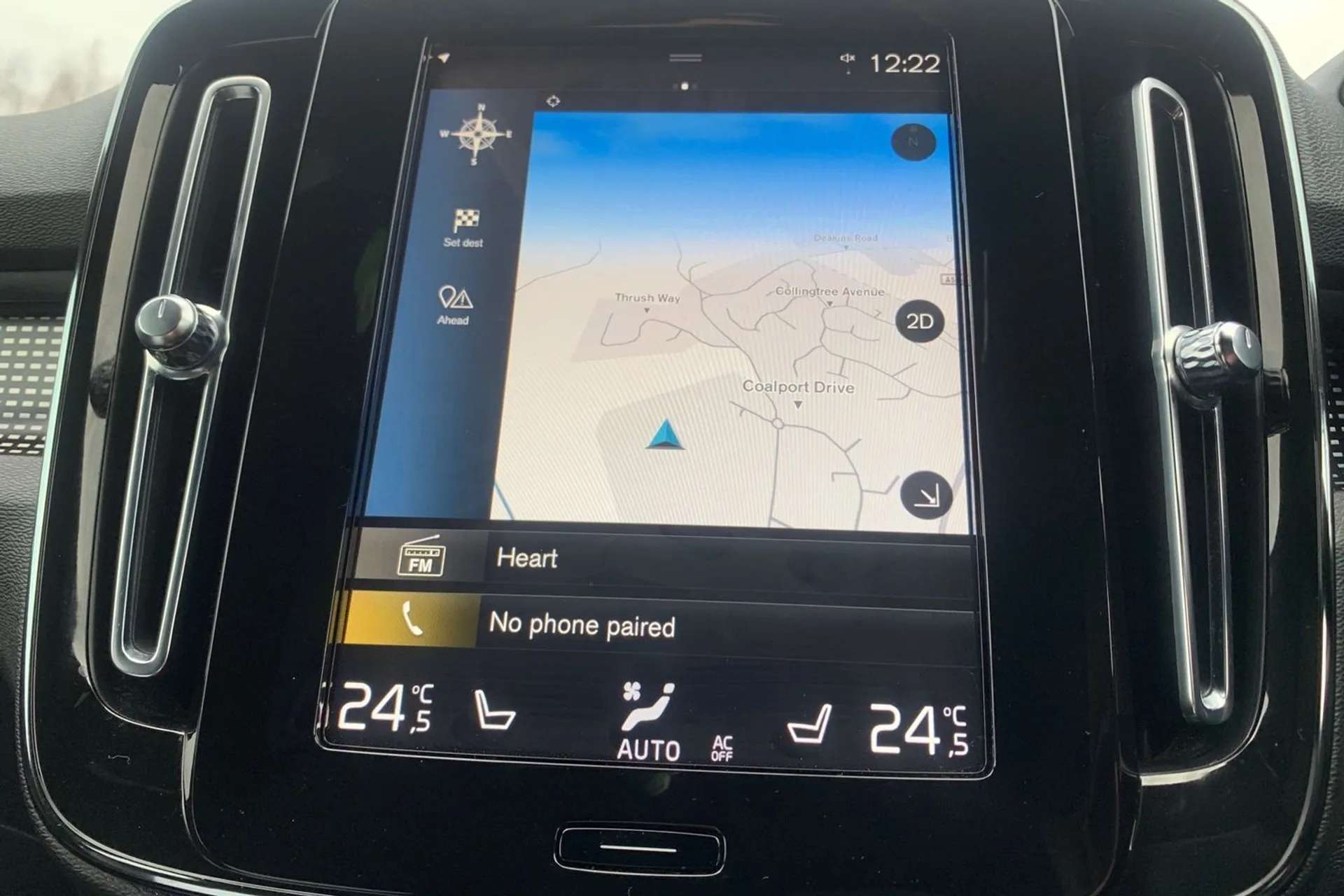 2022 VOLVO XC40 2022 VOLVO XC40