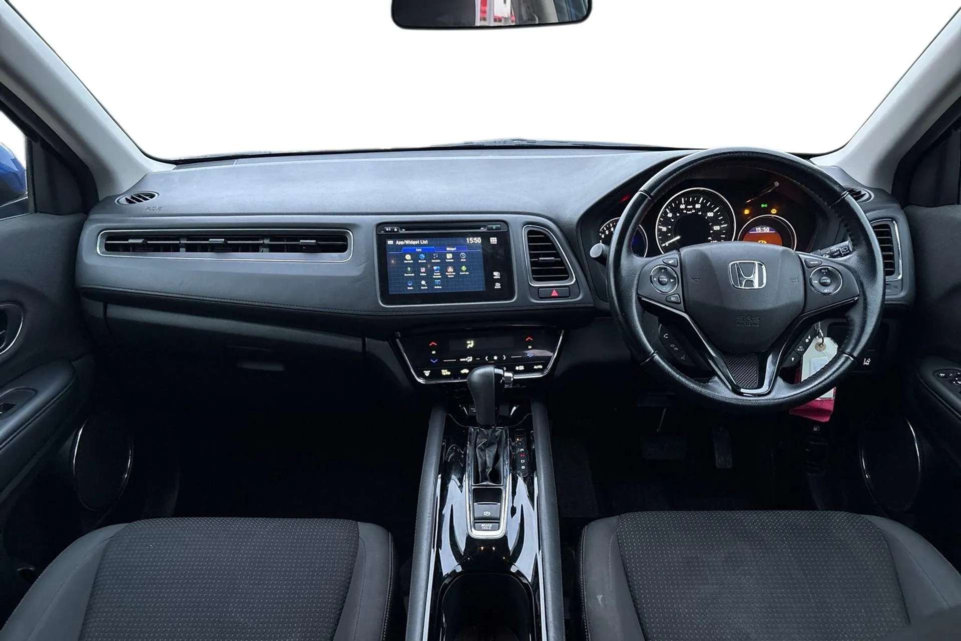 A 2019 HONDA HR-V 1.5 i-VTEC SE CVT 5dr [ Forward collision warning , Bluetooth hands free telephone connection , Rear view camera with Wide View and Dynamic Guideline A 2019 HONDA HR-V 1.5 i-VTEC SE CVT 5dr [ Forward collision warning , Bluetooth hands free telephone connection , Rear view camera with Wide View and Dynamic Guideline