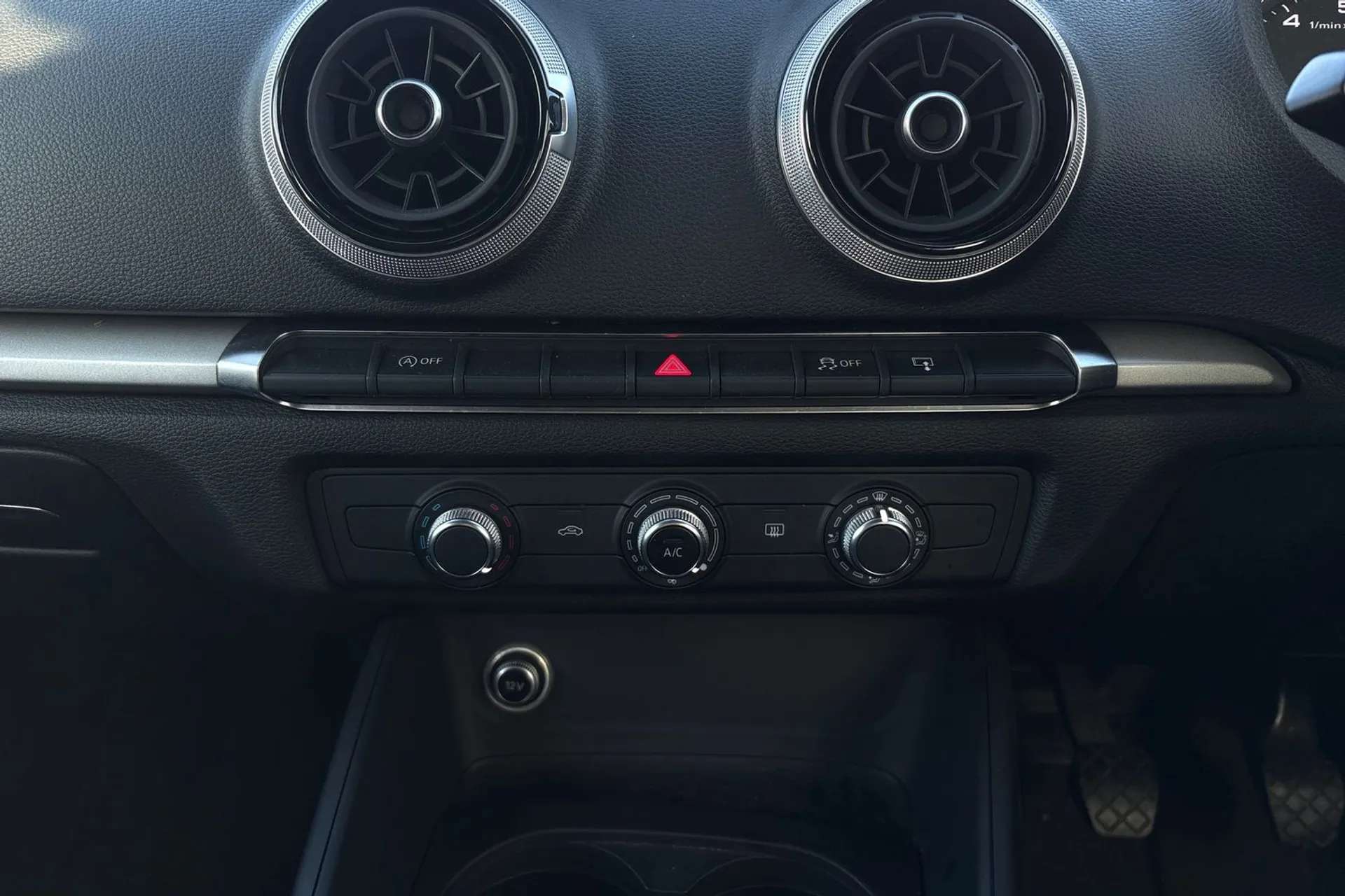 2017 AUDI A3 2017 AUDI A3