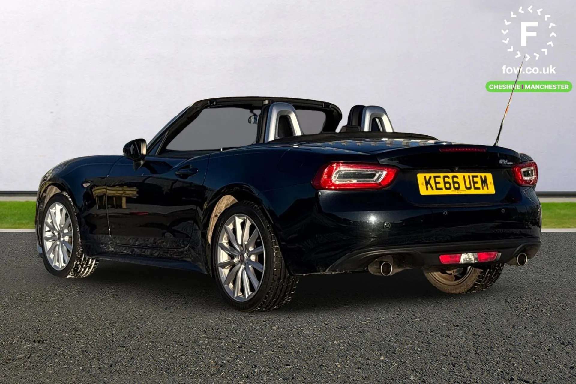 2017 FIAT 124 SPIDER 2017 FIAT 124 SPIDER