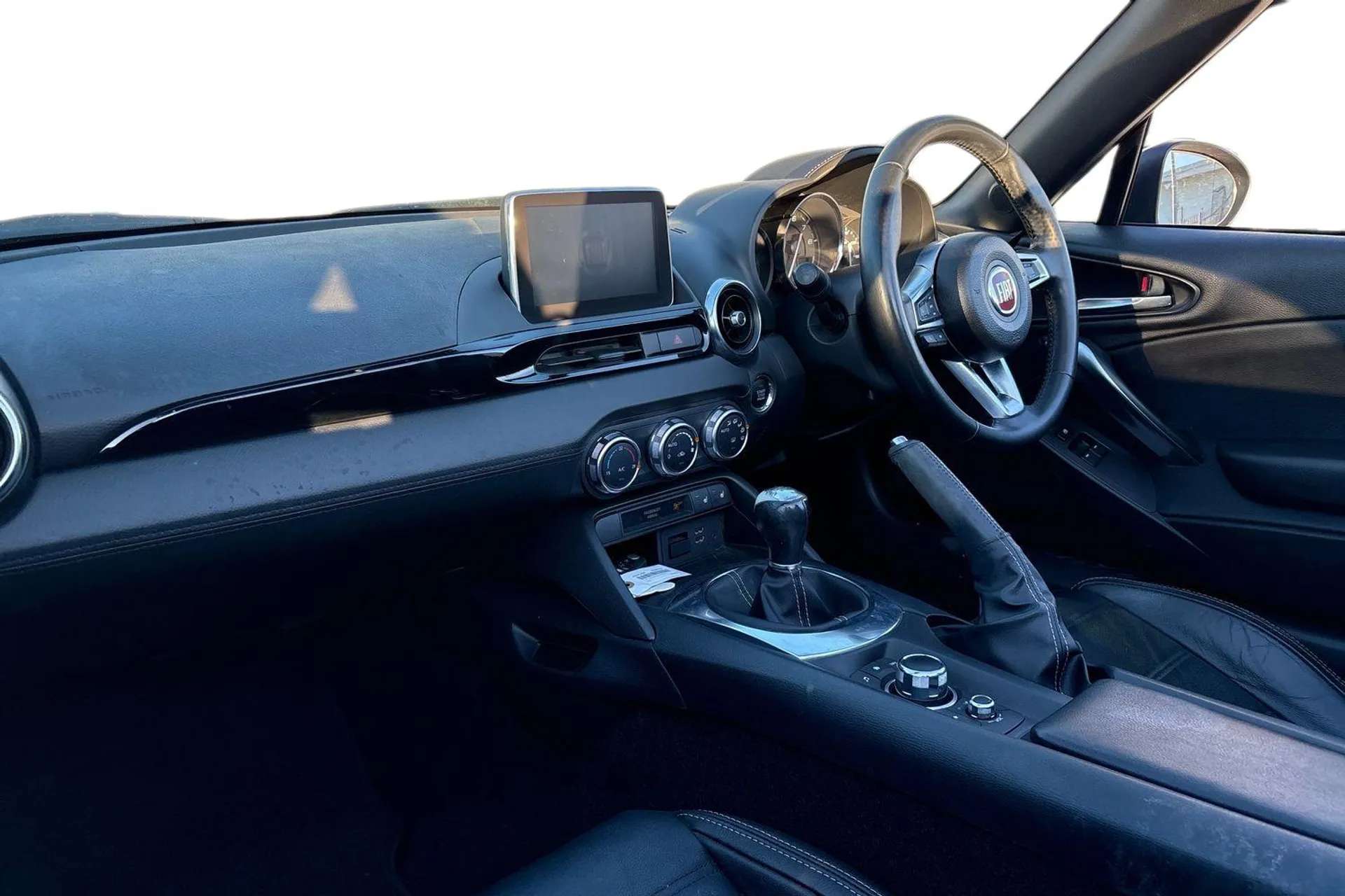 2017 FIAT 124 SPIDER 2017 FIAT 124 SPIDER