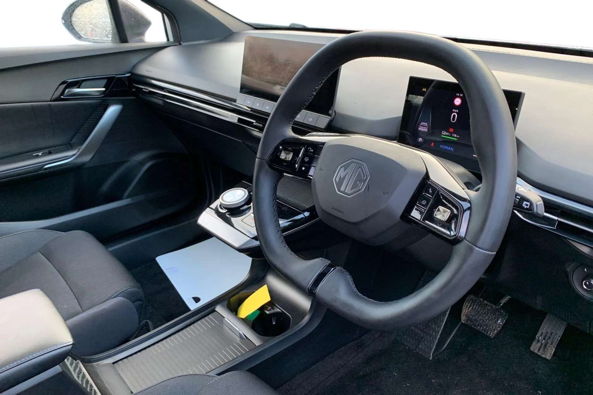 2024 MG MOTOR UK MG4 2024 MG MOTOR UK MG4