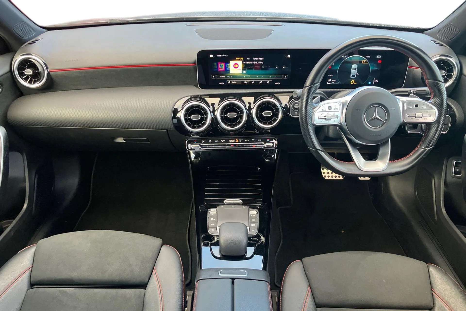 A 2021 MERCEDES-BENZ A CLASS A220d AMG Line Executive 4dr Auto [180 degree rear view camera with parking guidelines, Active parking assist with visual and audible warning, Ultraso A 2021 MERCEDES-BENZ A CLASS A220d AMG Line Executive 4dr Auto [180 degree rear view camera with parking guidelines, Active parking assist with visual and audible warning, Ultraso