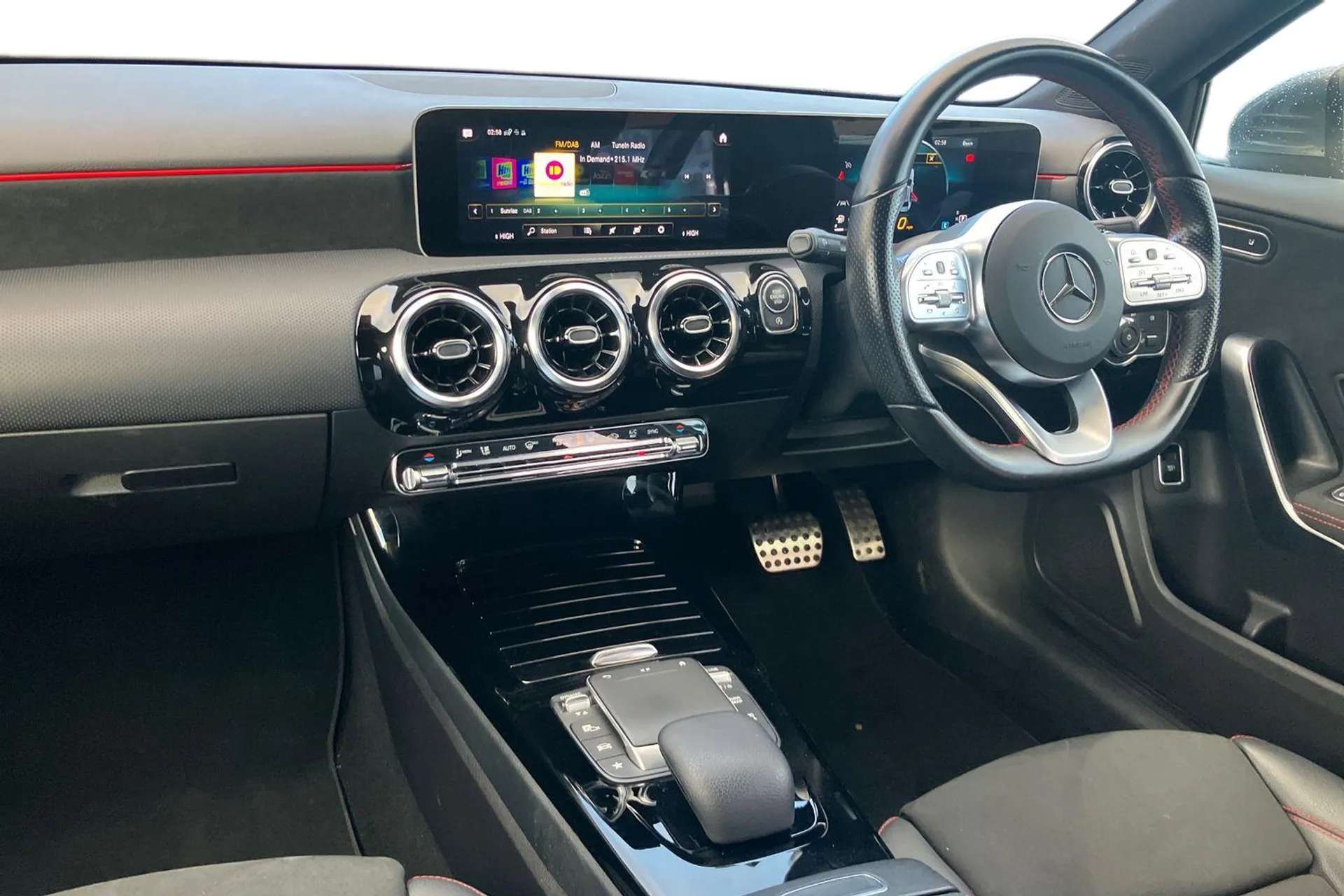 A 2021 MERCEDES-BENZ A CLASS A220d AMG Line Executive 4dr Auto [180 degree rear view camera with parking guidelines, Active parking assist with visual and audible warning, Ultraso A 2021 MERCEDES-BENZ A CLASS A220d AMG Line Executive 4dr Auto [180 degree rear view camera with parking guidelines, Active parking assist with visual and audible warning, Ultraso