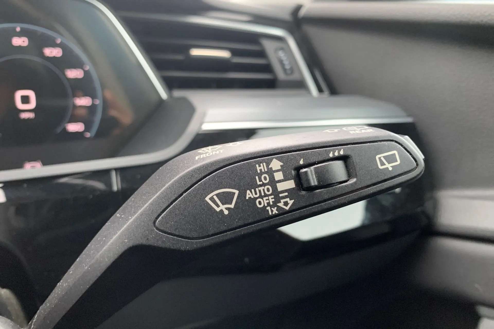 2021 AUDI E-TRON 2021 AUDI E-TRON