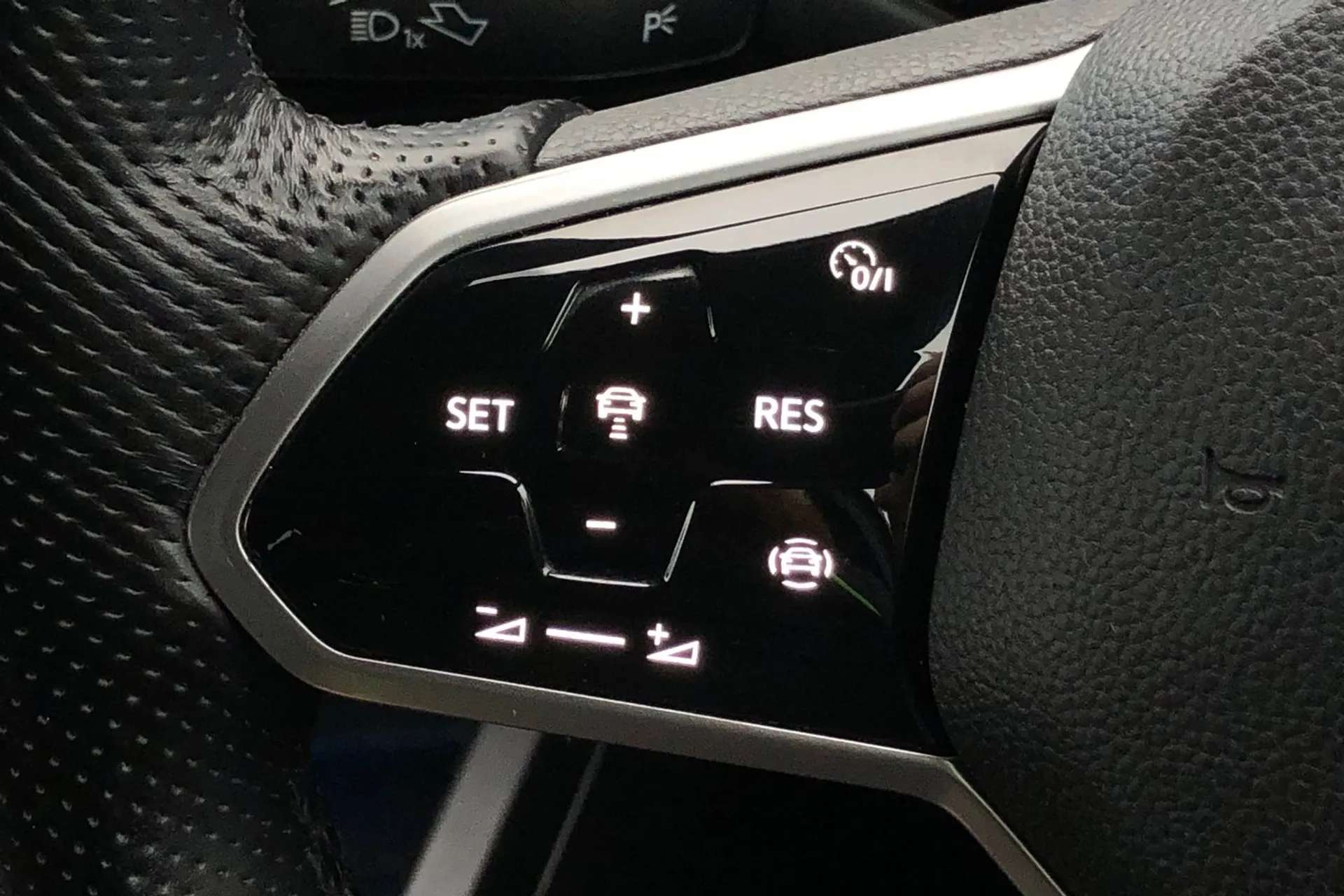 2021 VOLKSWAGEN GOLF 2021 VOLKSWAGEN GOLF