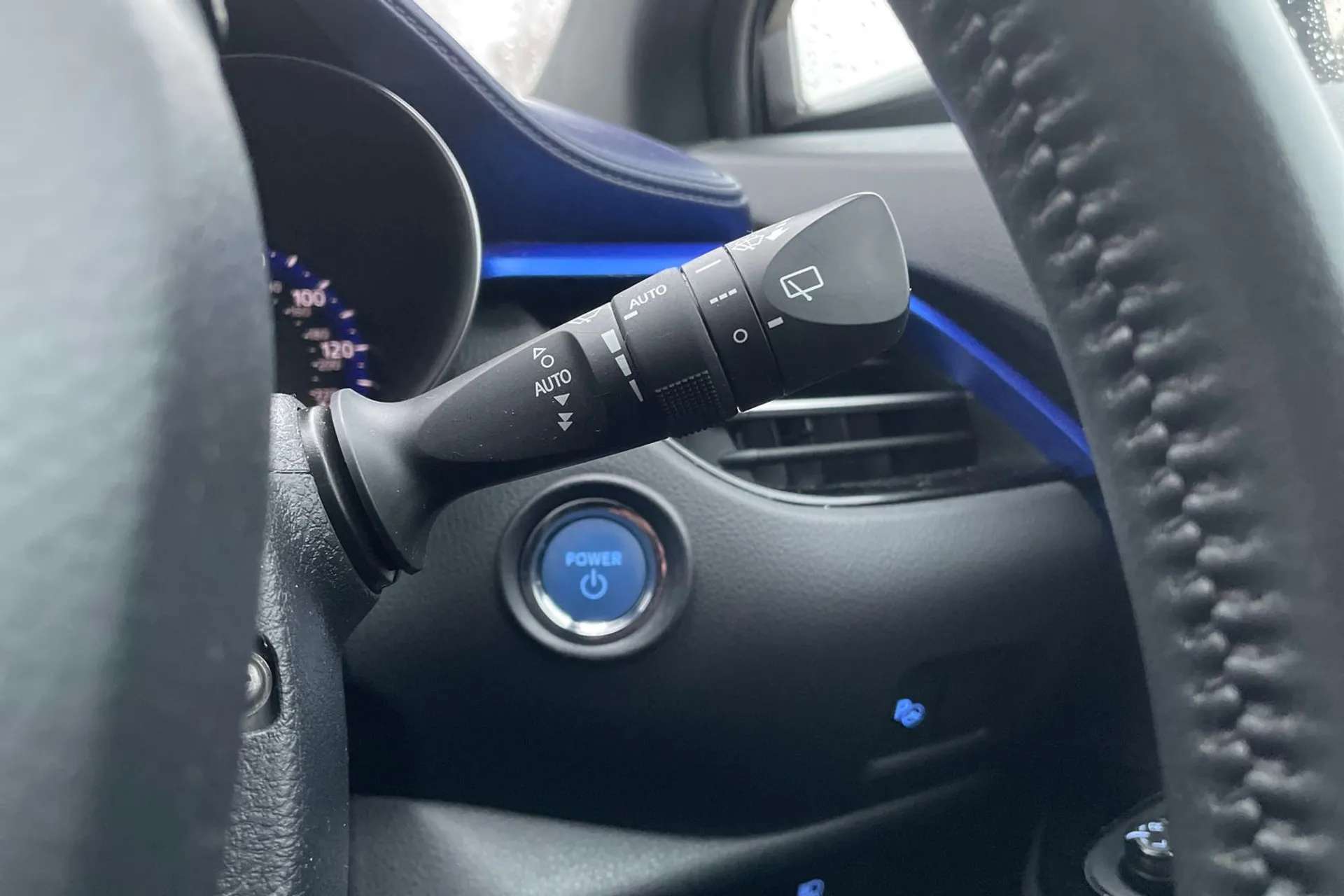 2020 TOYOTA C-HR 2020 TOYOTA C-HR