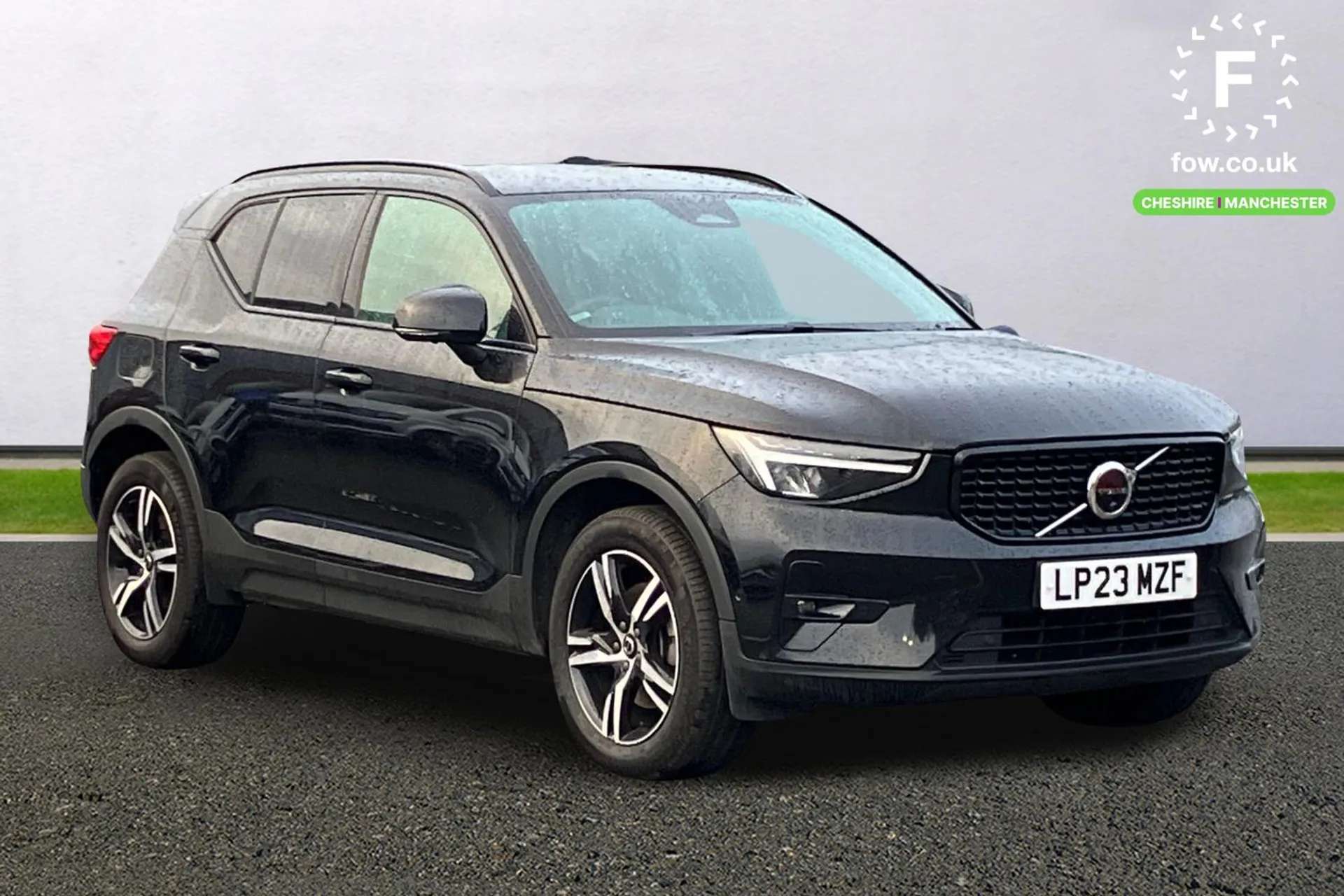 A 2023 VOLVO XC40 2.0 B3P Plus Dark 5dr Auto [ Dark Tinted Windows - Rear Side Windows and Rear Screen , Front park assist , Rear park assist , Wireless/Inductive Mobil A 2023 VOLVO XC40 2.0 B3P Plus Dark 5dr Auto [ Dark Tinted Windows - Rear Side Windows and Rear Screen , Front park assist , Rear park assist , Wireless/Inductive Mobil