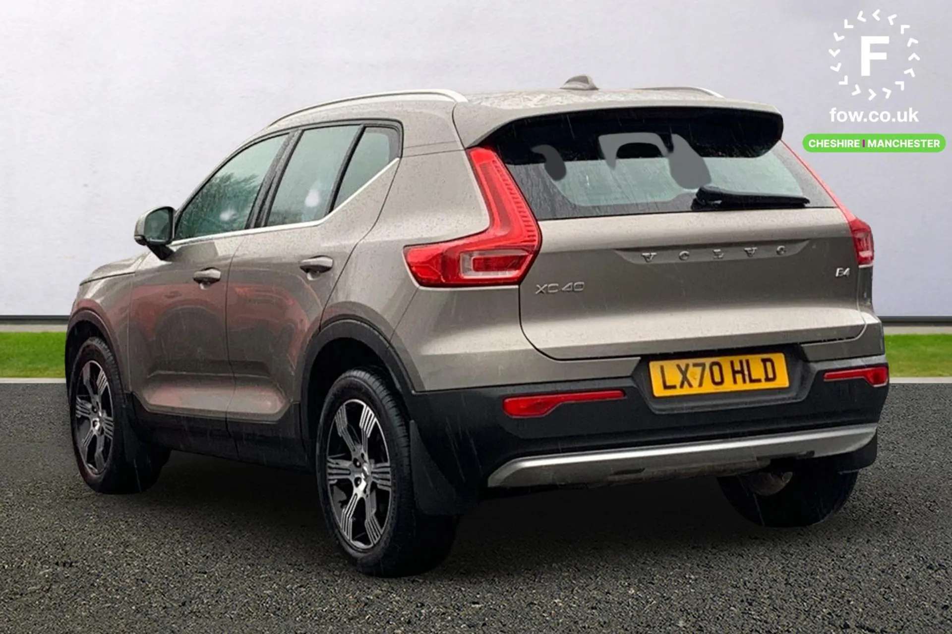 A 2020 VOLVO XC40 2.0 B4P Inscription 5dr Auto [ Power Seat Pack , Driver Assist Pack , Climate Pack , Lounge Pack , Power Glass Tilt and Slide Panoramic Sunroof with S A 2020 VOLVO XC40 2.0 B4P Inscription 5dr Auto [ Power Seat Pack , Driver Assist Pack , Climate Pack , Lounge Pack , Power Glass Tilt and Slide Panoramic Sunroof with S