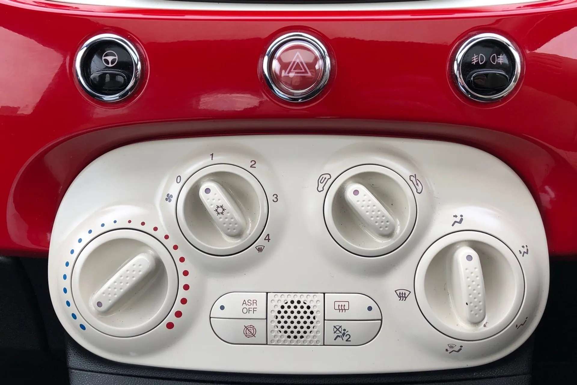 2019 FIAT 500 2019 FIAT 500