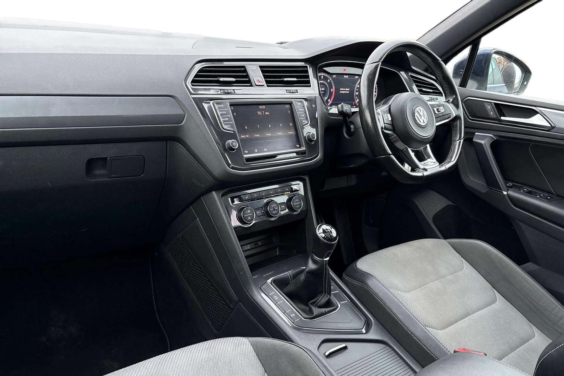 A 2016 VOLKSWAGEN TIGUAN 2.0 TDi 150 R-Line 5dr [ LED 'Mid' headlights , Ambient lighting pack , Bluetooth phone integration system , 20" Suzuka alloy wheels + anti theft whee A 2016 VOLKSWAGEN TIGUAN 2.0 TDi 150 R-Line 5dr [ LED 'Mid' headlights , Ambient lighting pack , Bluetooth phone integration system , 20" Suzuka alloy wheels + anti theft whee