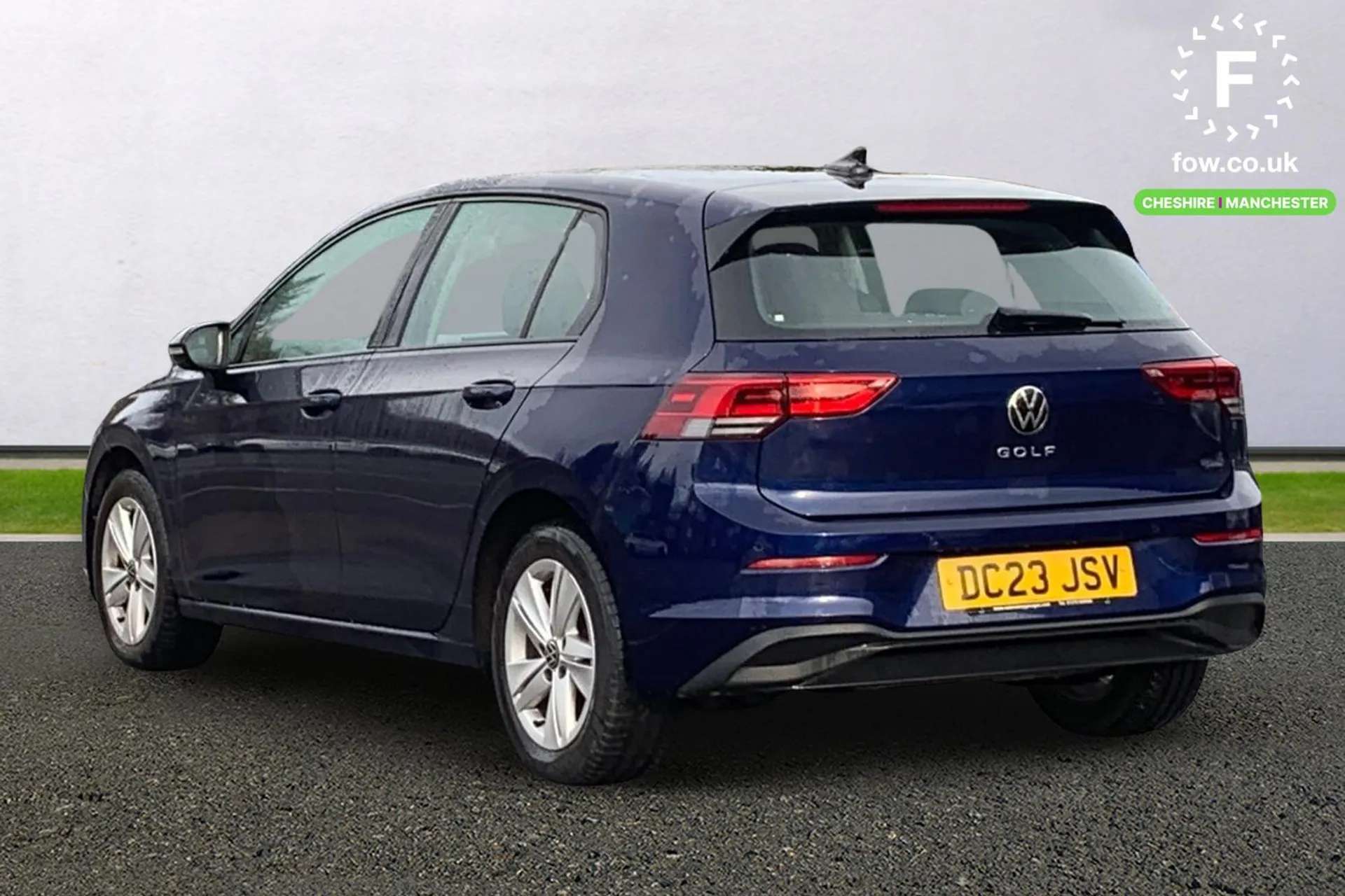 A 2023 VOLKSWAGEN GOLF 1.5 TSI 150 Life 5dr [ Mobile phone interface with wireless inductive charging function , Multifunction camera for distance control , Ambient lighting A 2023 VOLKSWAGEN GOLF 1.5 TSI 150 Life 5dr [ Mobile phone interface with wireless inductive charging function , Multifunction camera for distance control , Ambient lighting