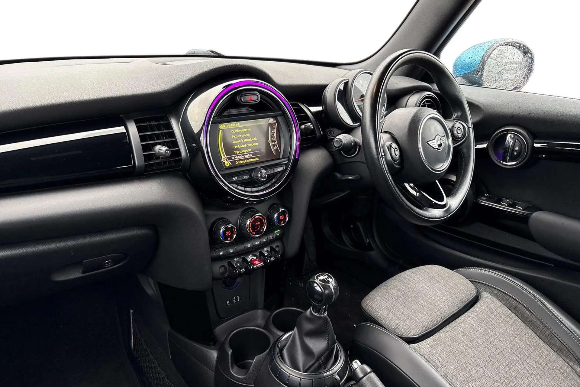 2017 MINI CONVERTIBLE 2017 MINI CONVERTIBLE