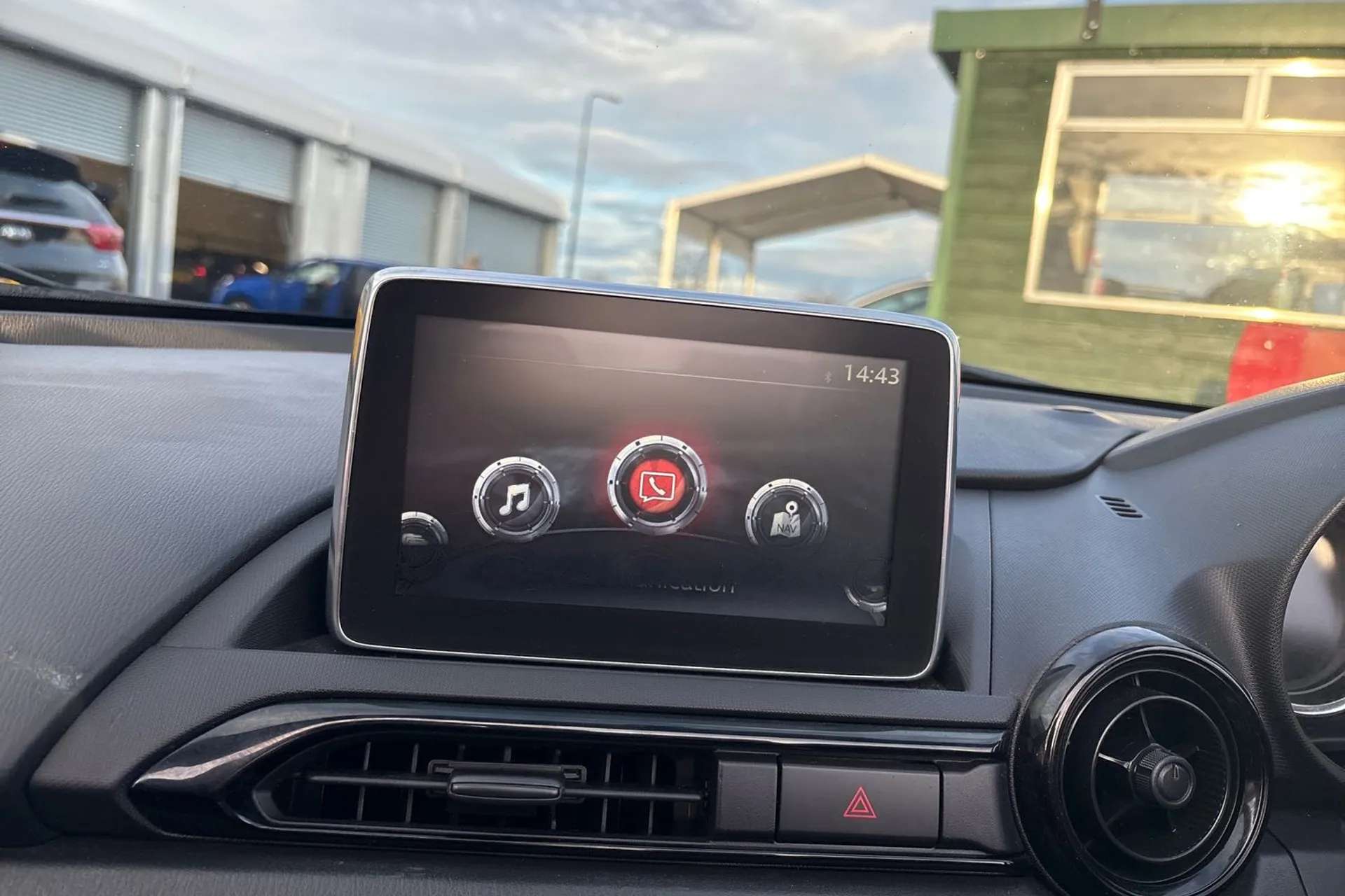 2018 MAZDA MX-5 2018 MAZDA MX-5