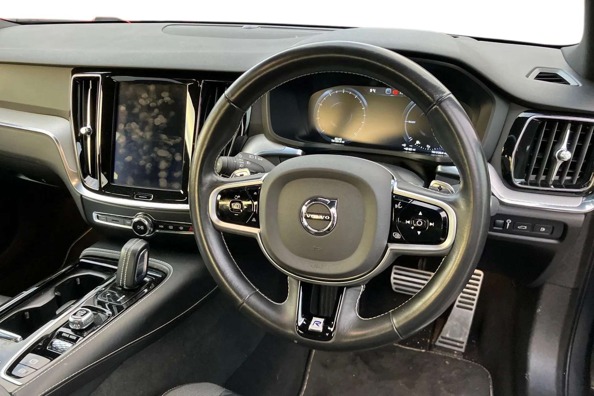 A 2020 VOLVO S60 2.0 T8 Hybrid R DESIGN Plus 4dr AWD Auto [Winter Pack, Front And Rear Park Assist, Bluetooth, Automatic Active Bending LED Headlights, Heated Front Se A 2020 VOLVO S60 2.0 T8 Hybrid R DESIGN Plus 4dr AWD Auto [Winter Pack, Front And Rear Park Assist, Bluetooth, Automatic Active Bending LED Headlights, Heated Front Se