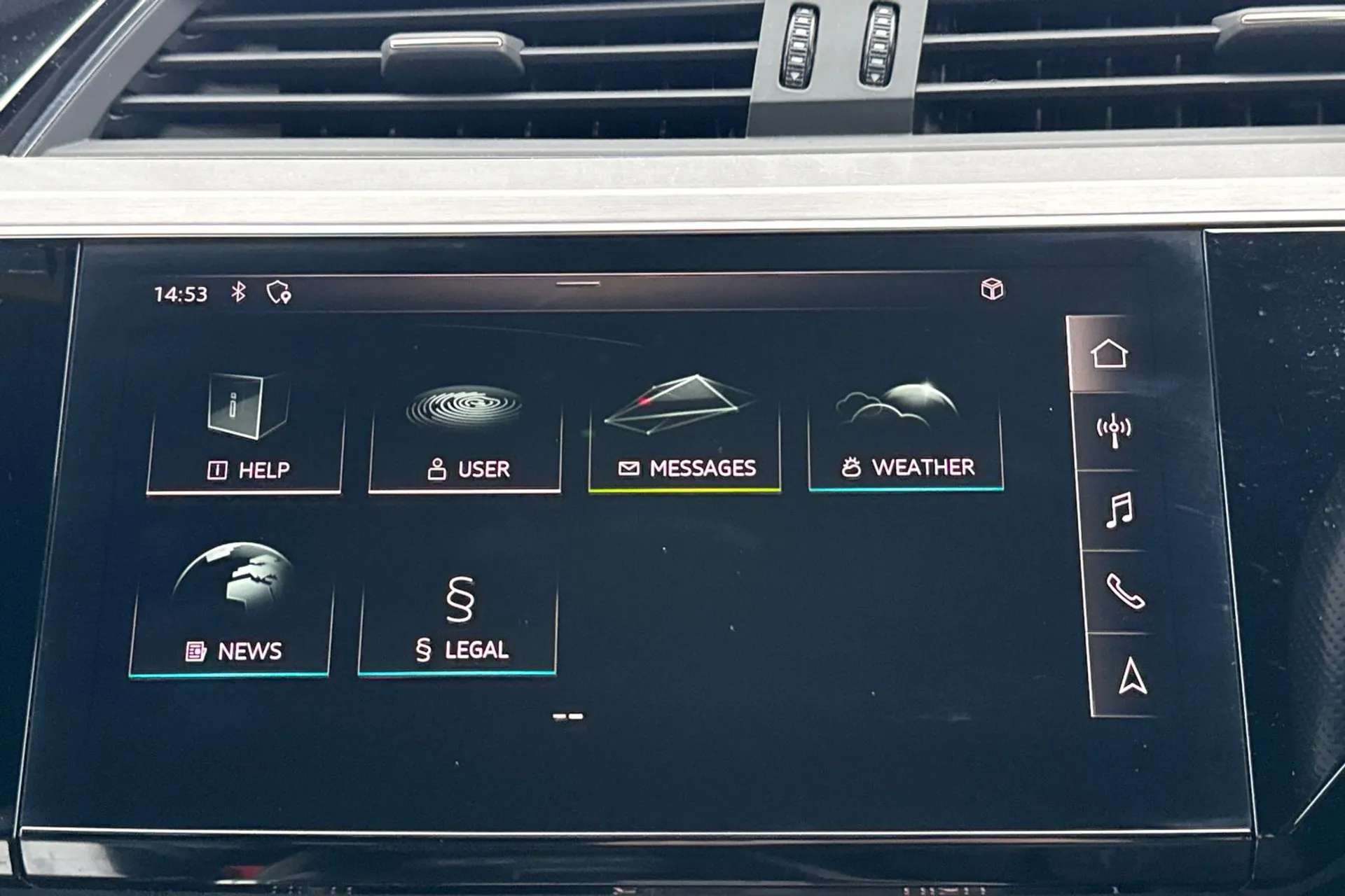 2020 AUDI E-TRON 2020 AUDI E-TRON