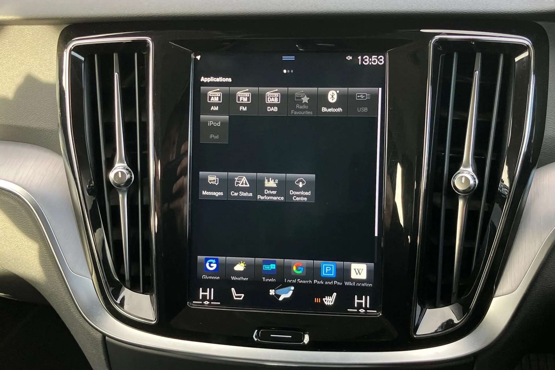 2019 VOLVO V60 2019 VOLVO V60