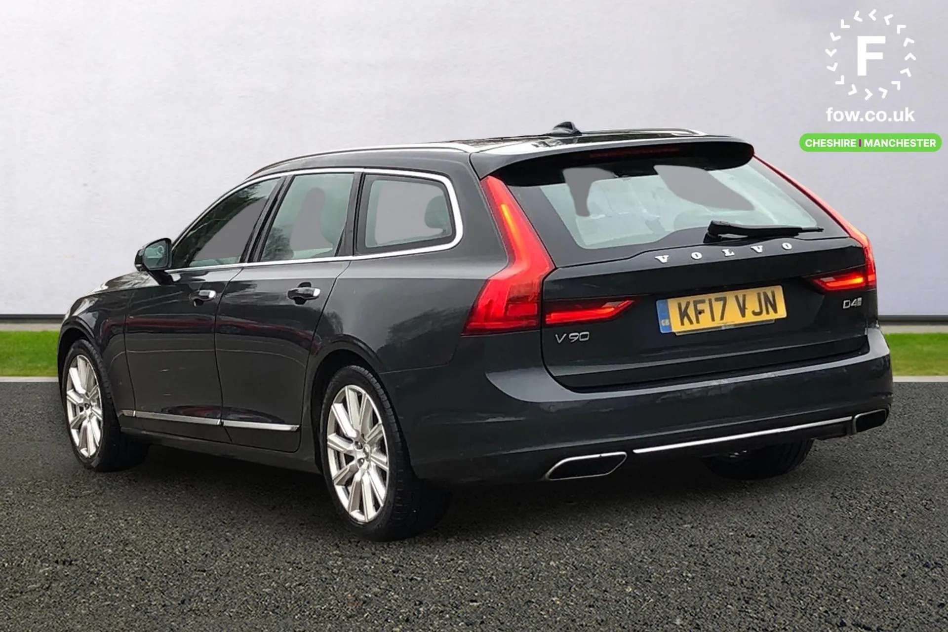 2017 VOLVO V90 2017 VOLVO V90