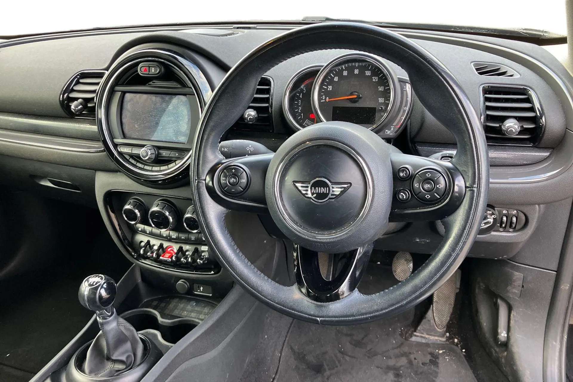 2018 MINI CLUBMAN 2018 MINI CLUBMAN