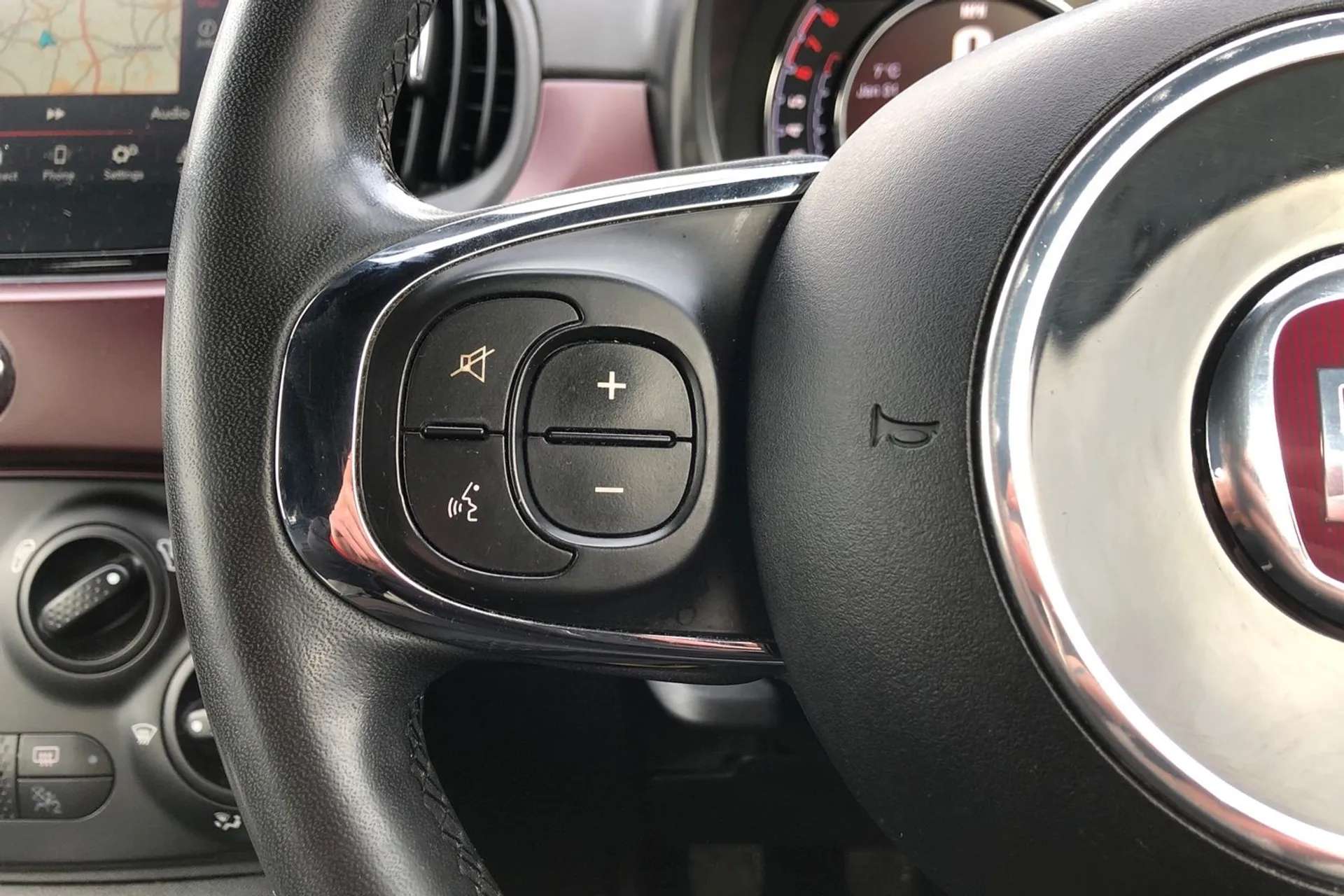 2020 FIAT 500 2020 FIAT 500