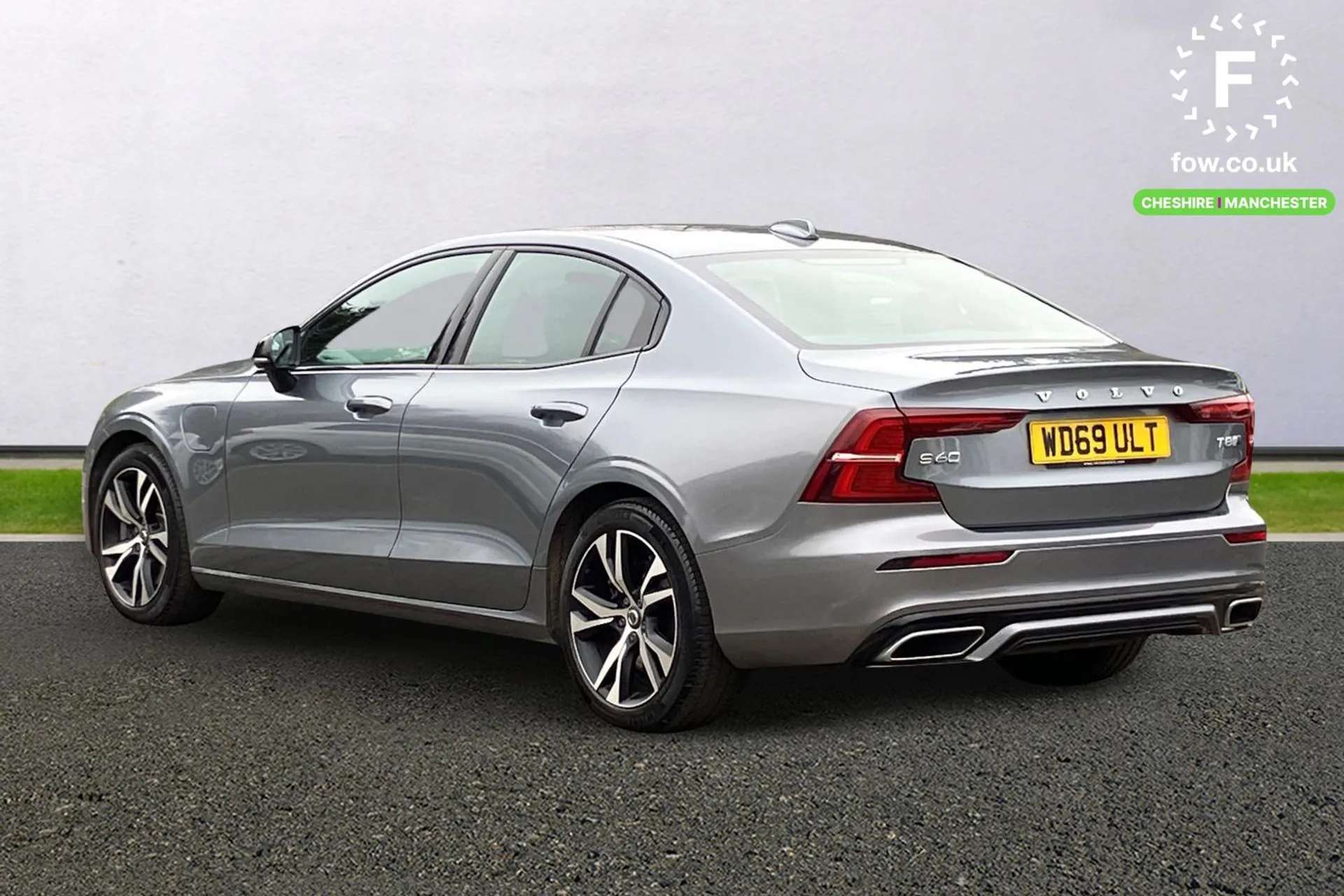 A 2020 VOLVO S60 2.0 T8 Hybrid R DESIGN Plus 4dr AWD Auto [Winter Pack, Front And Rear Park Assist, Bluetooth, Automatic Active Bending LED Headlights, Heated Front Se A 2020 VOLVO S60 2.0 T8 Hybrid R DESIGN Plus 4dr AWD Auto [Winter Pack, Front And Rear Park Assist, Bluetooth, Automatic Active Bending LED Headlights, Heated Front Se