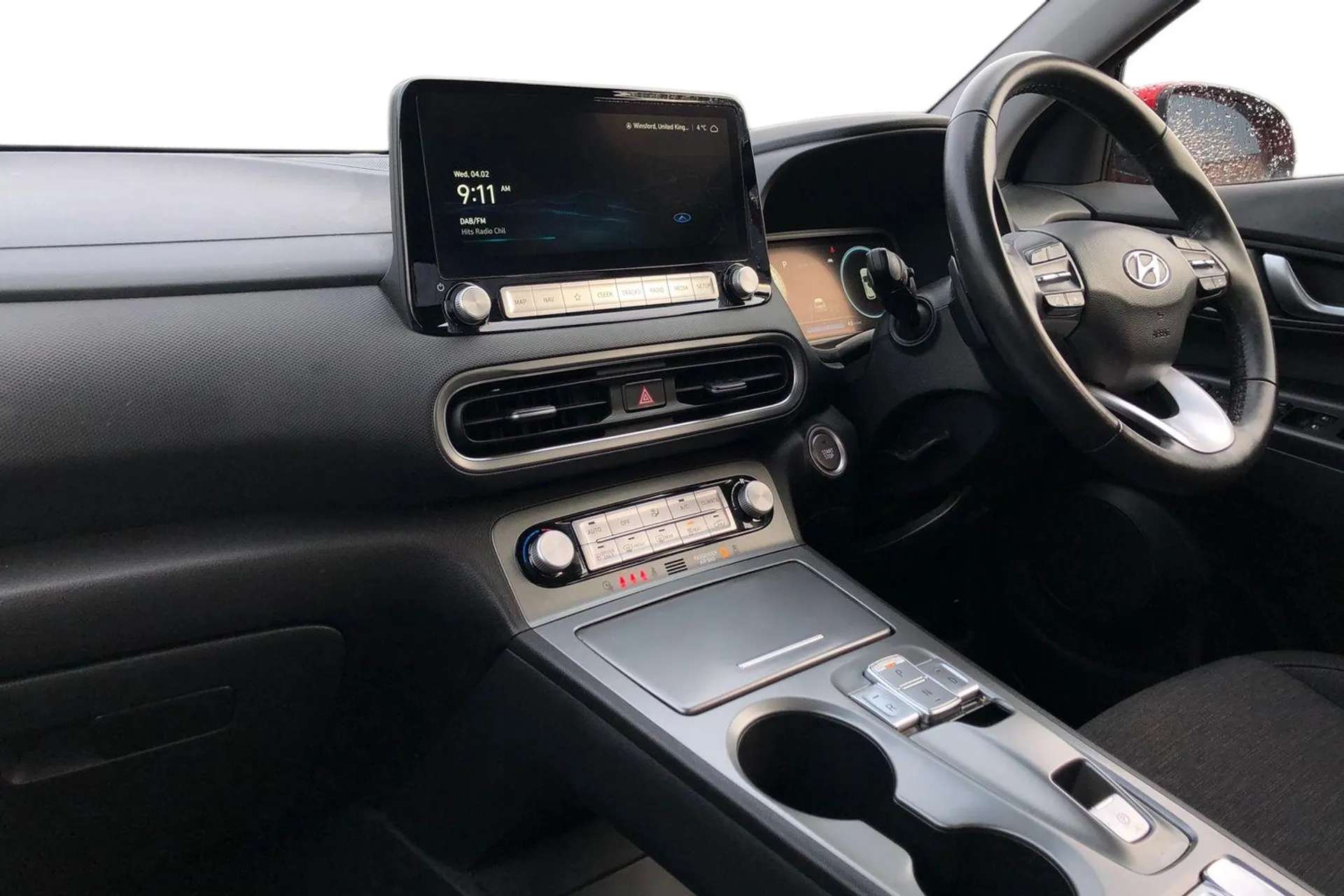 A 2022 HYUNDAI KONA 100kW SE Connect 39kWh 5dr Auto [17''Alloys, Front & Rear Parking Sensors, Apple Car Play A 2022 HYUNDAI KONA 100kW SE Connect 39kWh 5dr Auto [17''Alloys, Front & Rear Parking Sensors, Apple Car Play