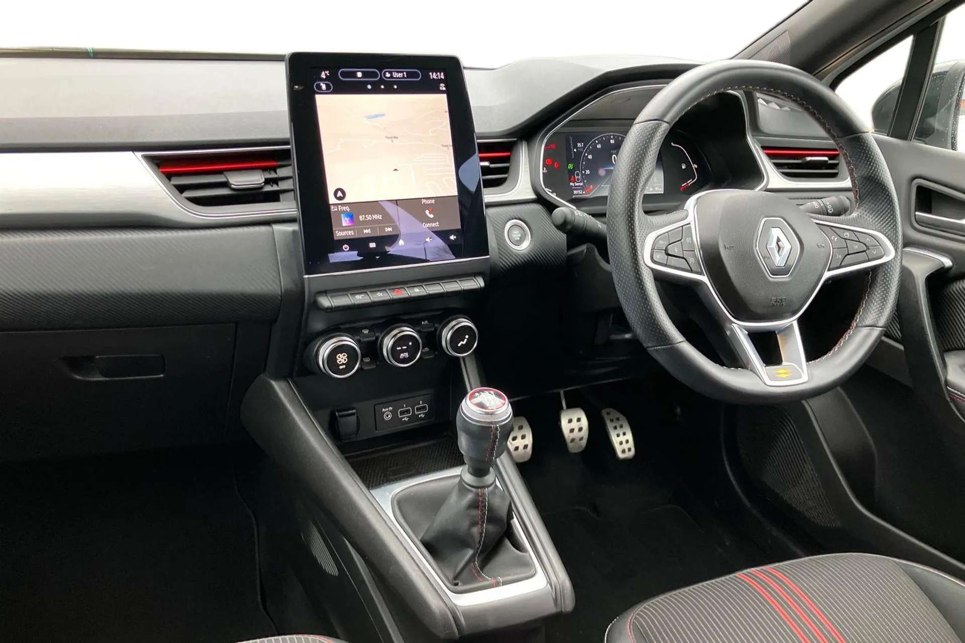 A 2021 RENAULT CAPTUR 1.3 Mild hybrid 140 R.S. Line 5dr [ Front and rear parking sensors with rear view camera , Gear change indicator , 18" Le castellete diamond cut alloy A 2021 RENAULT CAPTUR 1.3 Mild hybrid 140 R.S. Line 5dr [ Front and rear parking sensors with rear view camera , Gear change indicator , 18" Le castellete diamond cut alloy