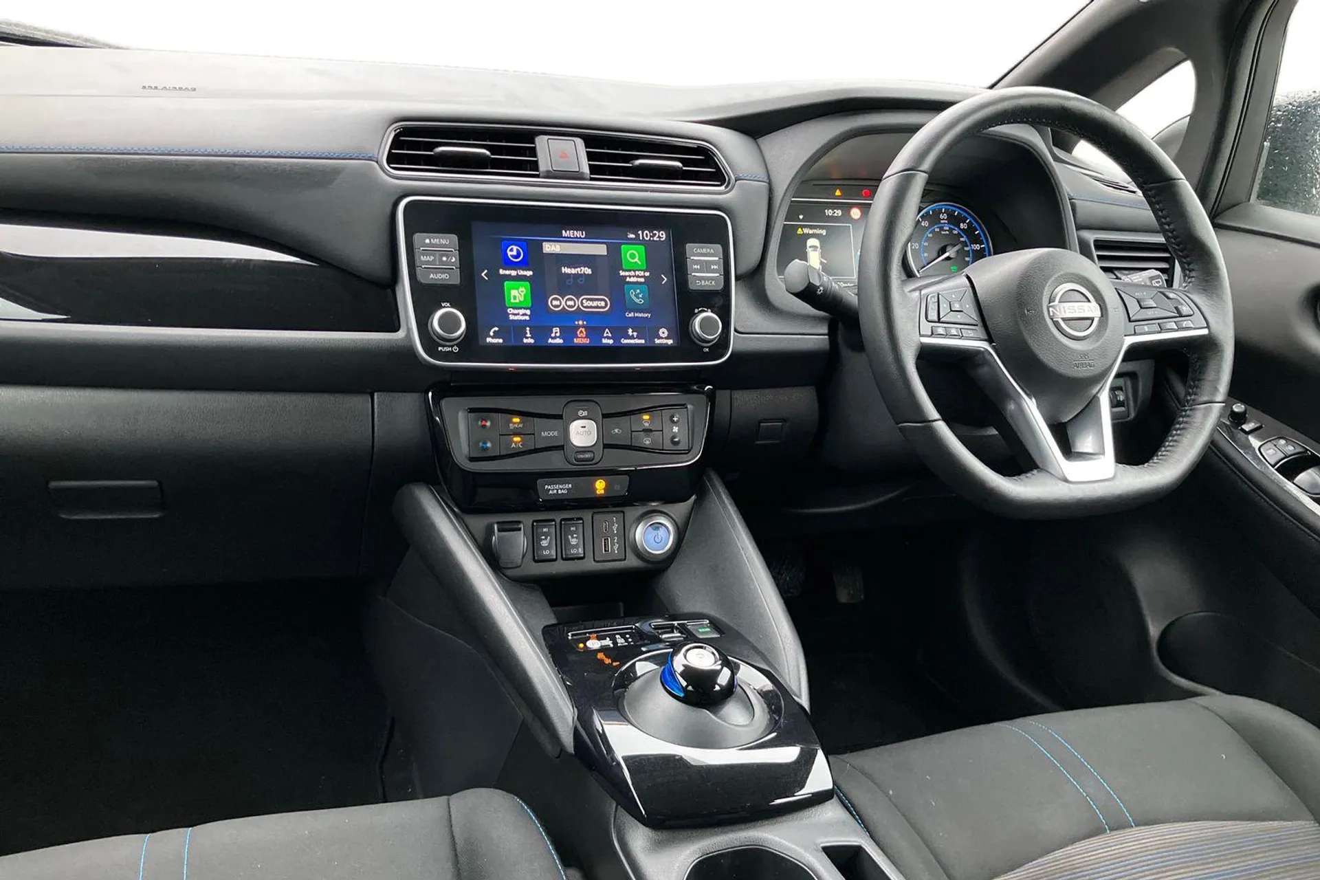 A 2024 NISSAN LEAF 110kW N-Connecta 39kWh 5dr Auto [ Heat pack with Heated front seats ,17" Diamond cut black alloy wheels , Front and rear parking sensors , Intelligent A 2024 NISSAN LEAF 110kW N-Connecta 39kWh 5dr Auto [ Heat pack with Heated front seats ,17" Diamond cut black alloy wheels , Front and rear parking sensors , Intelligent