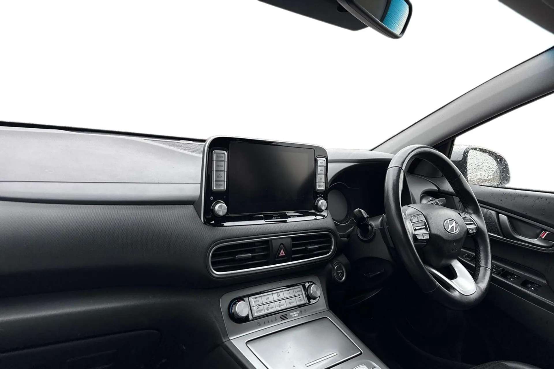 A 2019 HYUNDAI KONA 150kW Premium SE 64kWh 5dr Auto [ Parking system with rear camera and guidance system , Smartphone wireless charging plate , Rear parking sensor , 18" A 2019 HYUNDAI KONA 150kW Premium SE 64kWh 5dr Auto [ Parking system with rear camera and guidance system , Smartphone wireless charging plate , Rear parking sensor , 18"