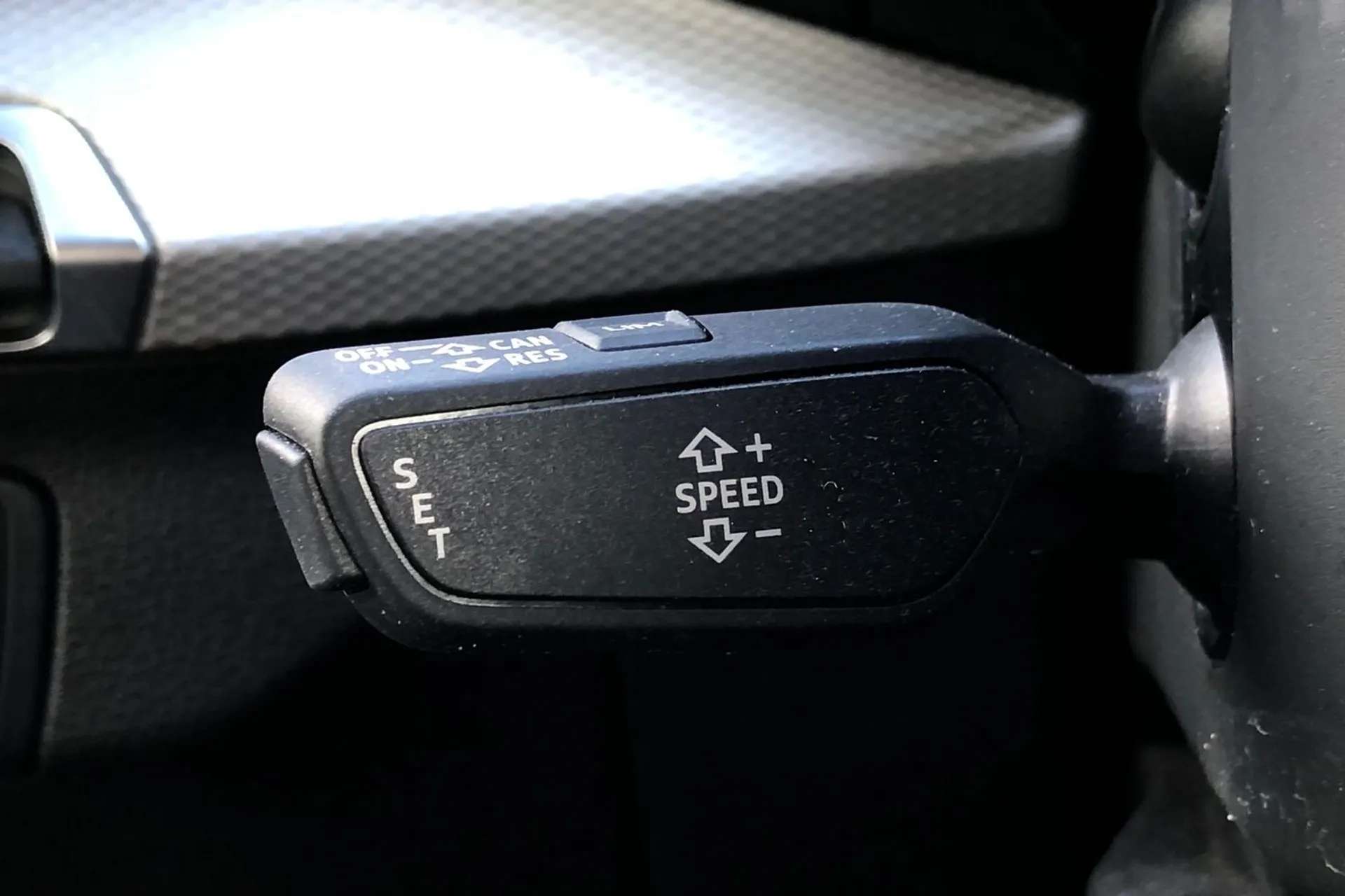 2021 AUDI Q2 2021 AUDI Q2