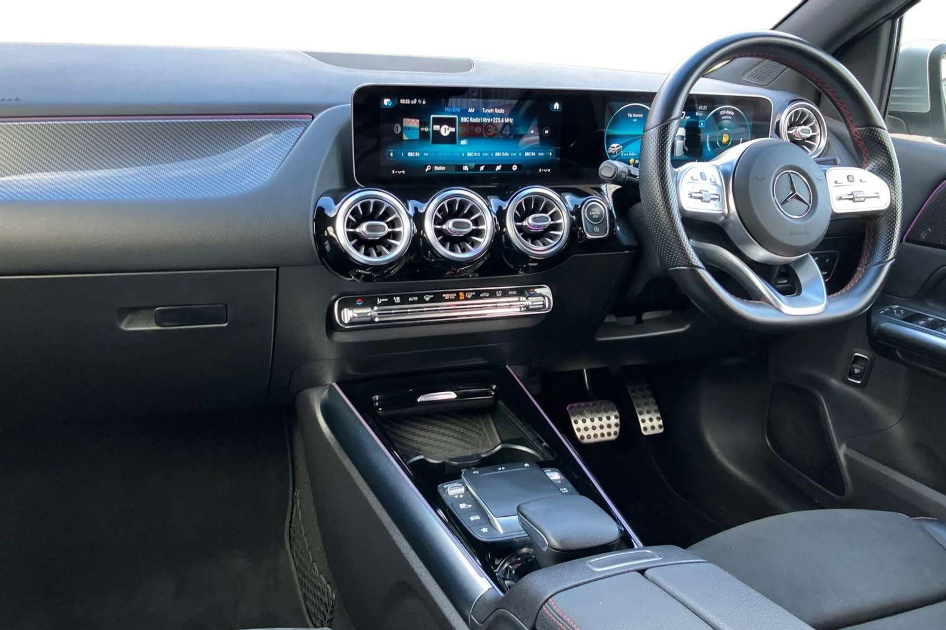 A 2020 MERCEDES-BENZ B CLASS B220d AMG Line Premium Plus 5dr Auto [Active lane keeping assist, LED daytime running lights, Mercedes-Benz advanced sound system - 225W, Electric adj A 2020 MERCEDES-BENZ B CLASS B220d AMG Line Premium Plus 5dr Auto [Active lane keeping assist, LED daytime running lights, Mercedes-Benz advanced sound system - 225W, Electric adj