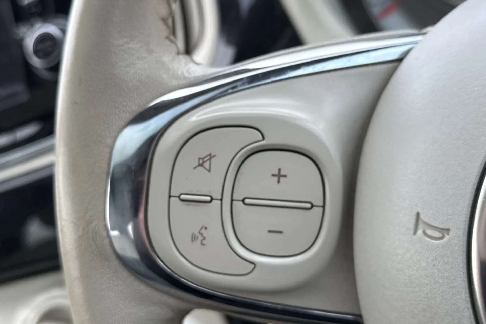 2017 FIAT 500 2017 FIAT 500