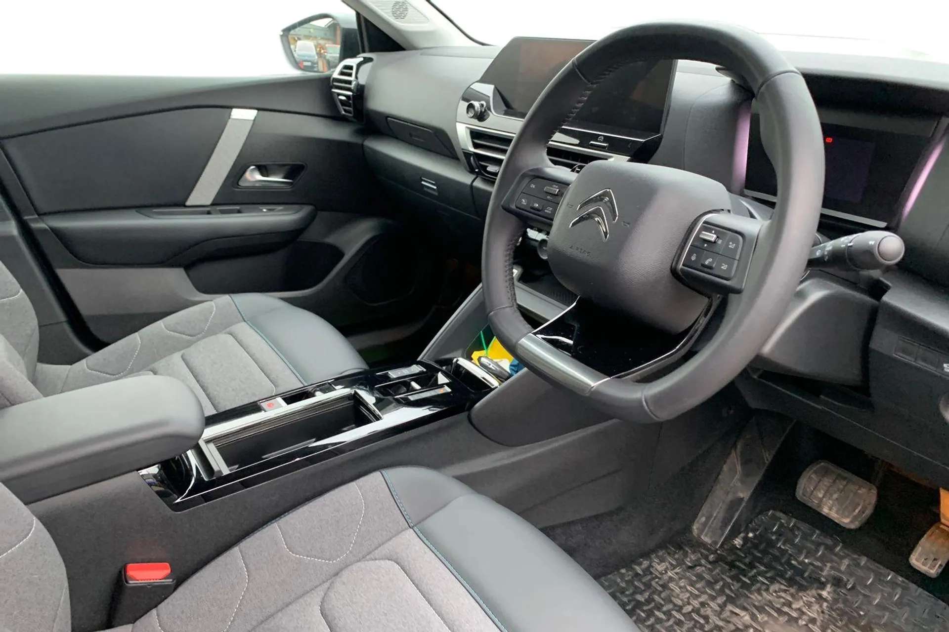 2023 CITROEN C4 X 2023 CITROEN C4 X