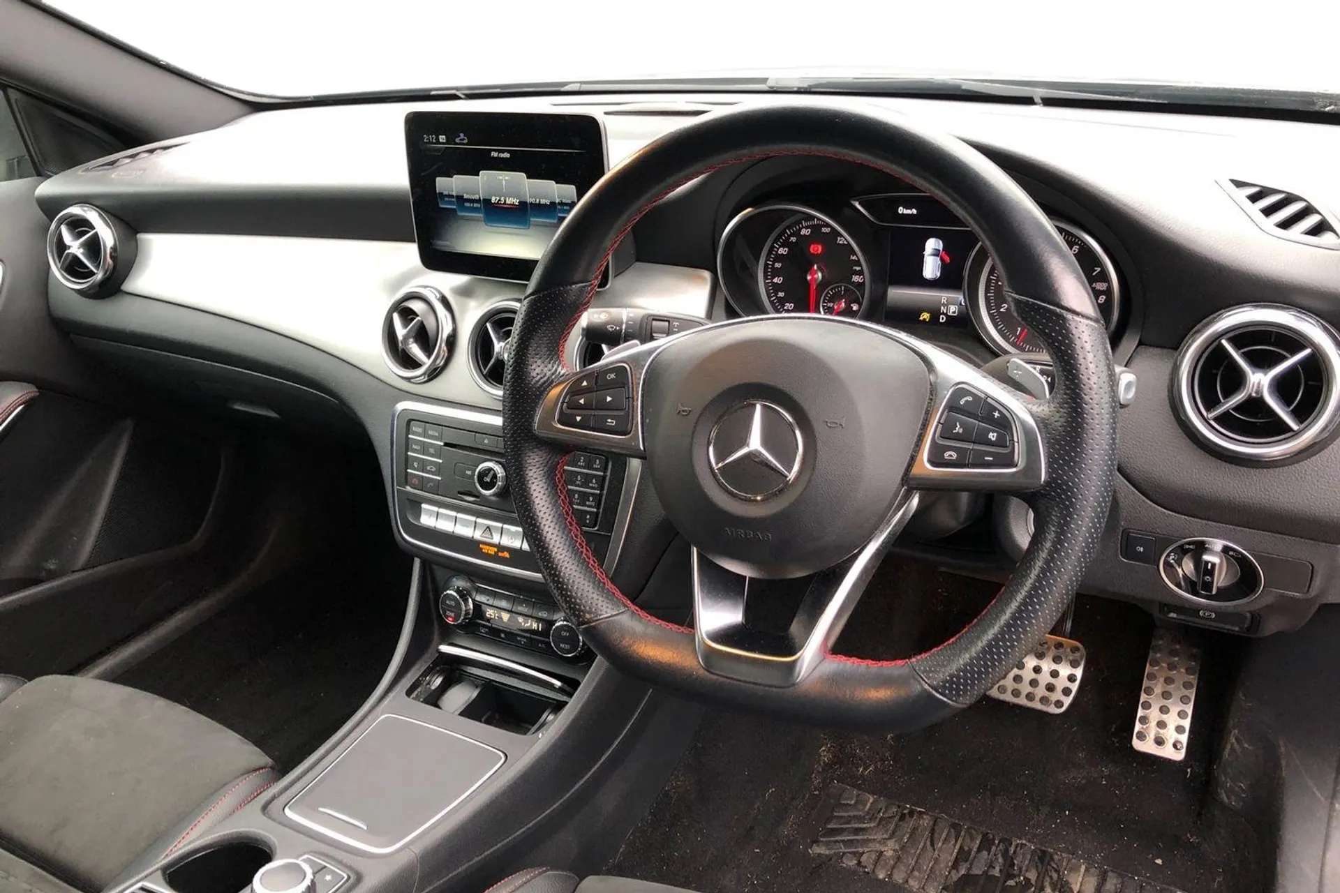 A 2019 MERCEDES-BENZ GLA GLA 200 AMG Line Premium Plus 5dr Auto [ Driving Assistance package , Active park assist with parktronic system , Easy-pack tailgate - Powered opening A 2019 MERCEDES-BENZ GLA GLA 200 AMG Line Premium Plus 5dr Auto [ Driving Assistance package , Active park assist with parktronic system , Easy-pack tailgate - Powered opening