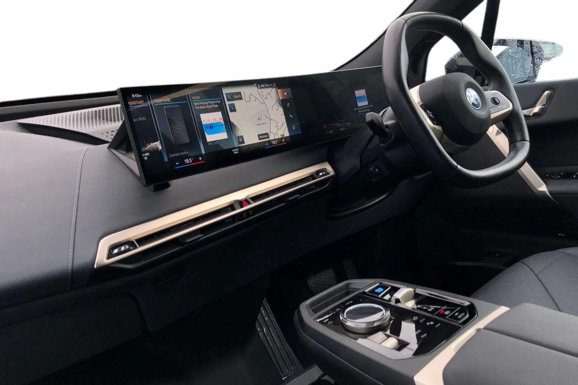 A 2022 BMW IX 240kW xDrive40 M Sport Edition 76.6kWh 5dr Auto [ Heat comfort system - heated front/rear seats, side armrests, steering wheel, infrared heated front/ A 2022 BMW IX 240kW xDrive40 M Sport Edition 76.6kWh 5dr Auto [ Heat comfort system - heated front/rear seats, side armrests, steering wheel, infrared heated front/