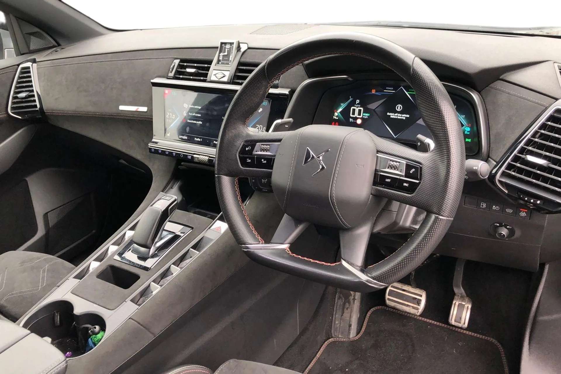 A 2021 DS DS7 CROSSBACK 1.6 E-TENSE Performance Line + 5dr EAT8 [Storage compartment in rear centre armrest, Defrosting door mirrors, Speed limit recognition and speed warnin A 2021 DS DS7 CROSSBACK 1.6 E-TENSE Performance Line + 5dr EAT8 [Storage compartment in rear centre armrest, Defrosting door mirrors, Speed limit recognition and speed warnin