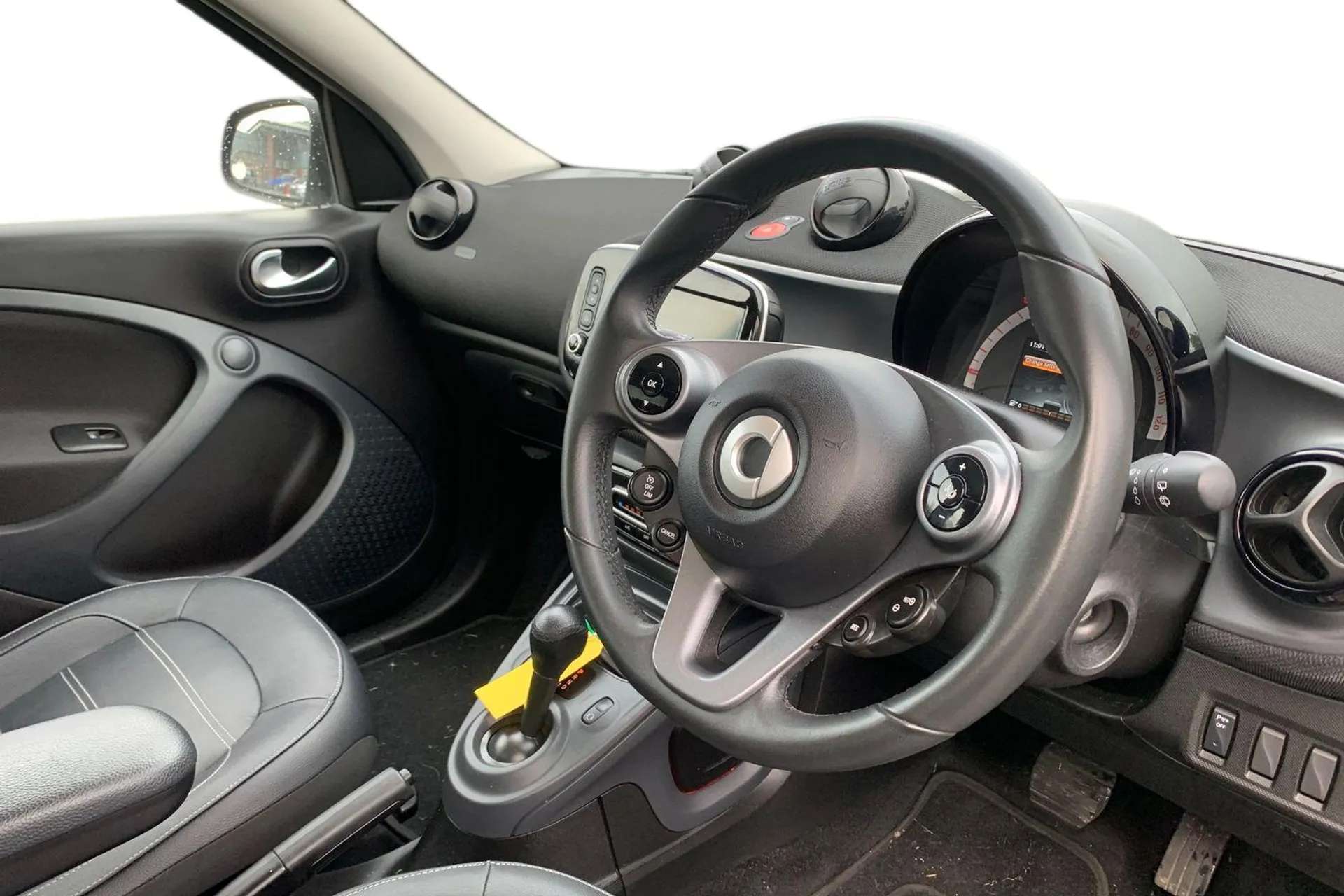 2019 SMART FORFOUR 2019 SMART FORFOUR
