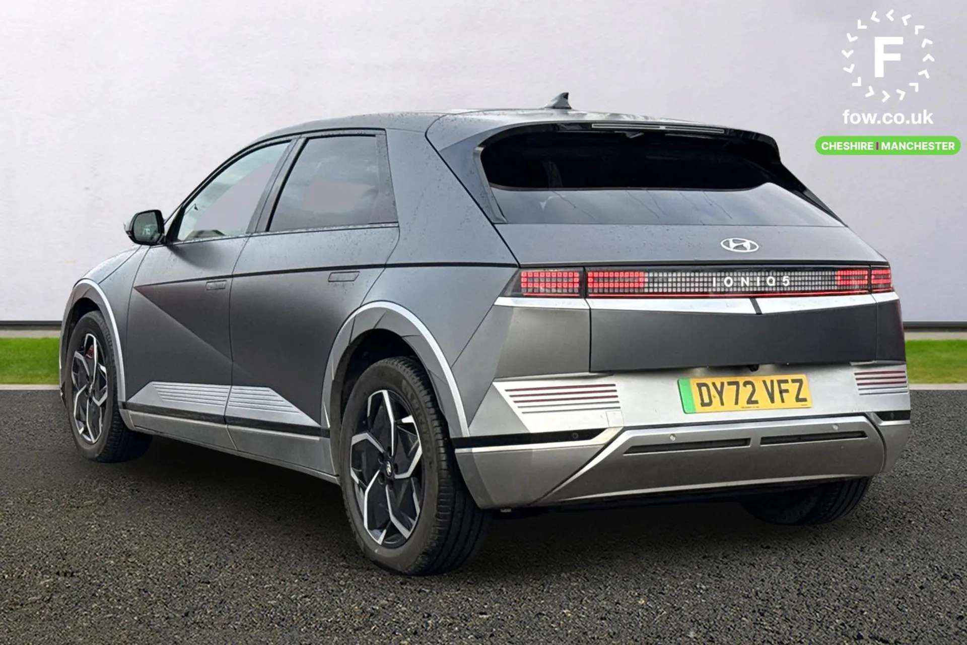 A 2022 HYUNDAI IONIQ 5 125kW Ultimate 58 kWh 5dr Auto [ Head up display , Parking - rear view monitor with parking guidance dynamic , Trailer wiring package , Wireless phone A 2022 HYUNDAI IONIQ 5 125kW Ultimate 58 kWh 5dr Auto [ Head up display , Parking - rear view monitor with parking guidance dynamic , Trailer wiring package , Wireless phone