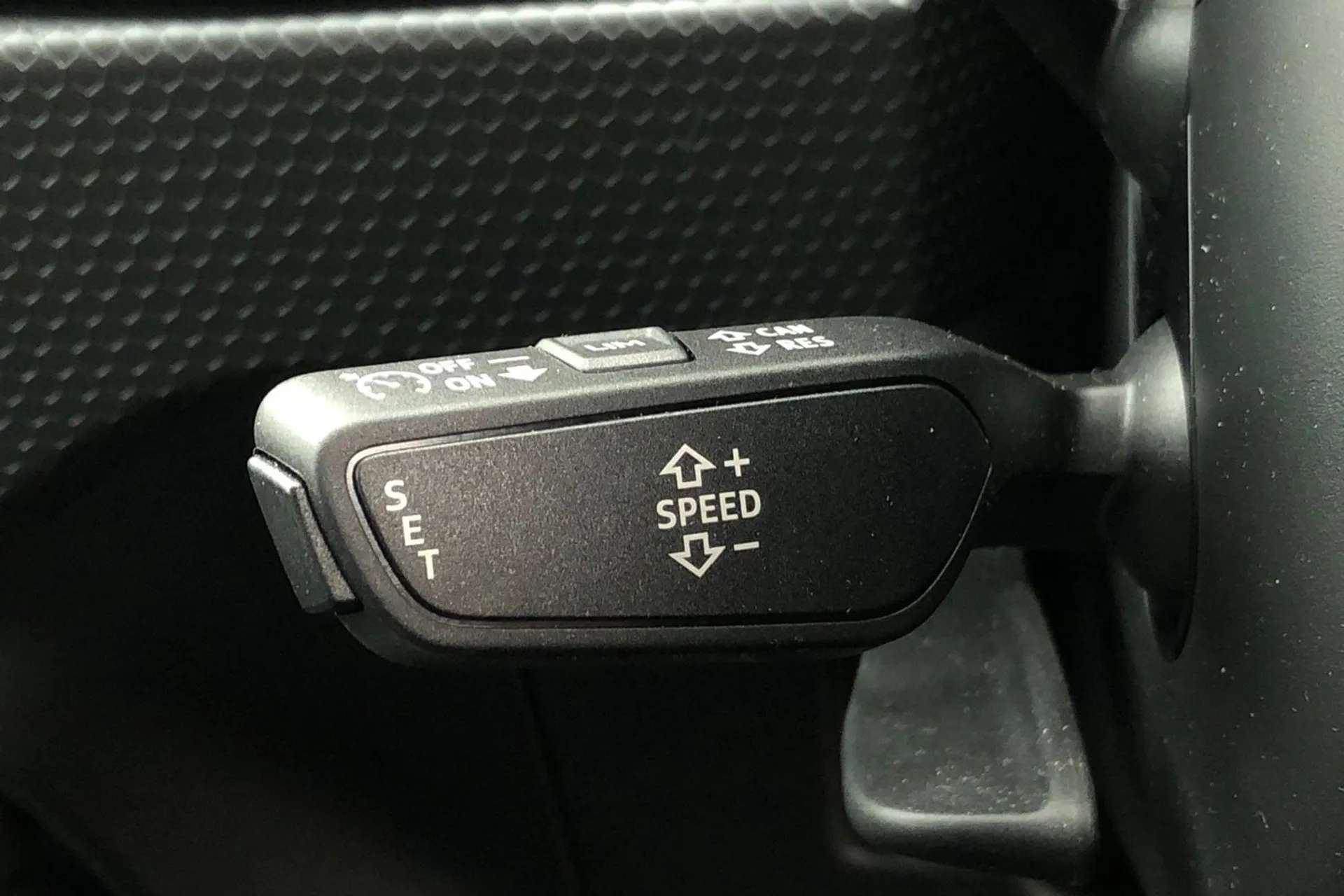 2023 AUDI A1 2023 AUDI A1