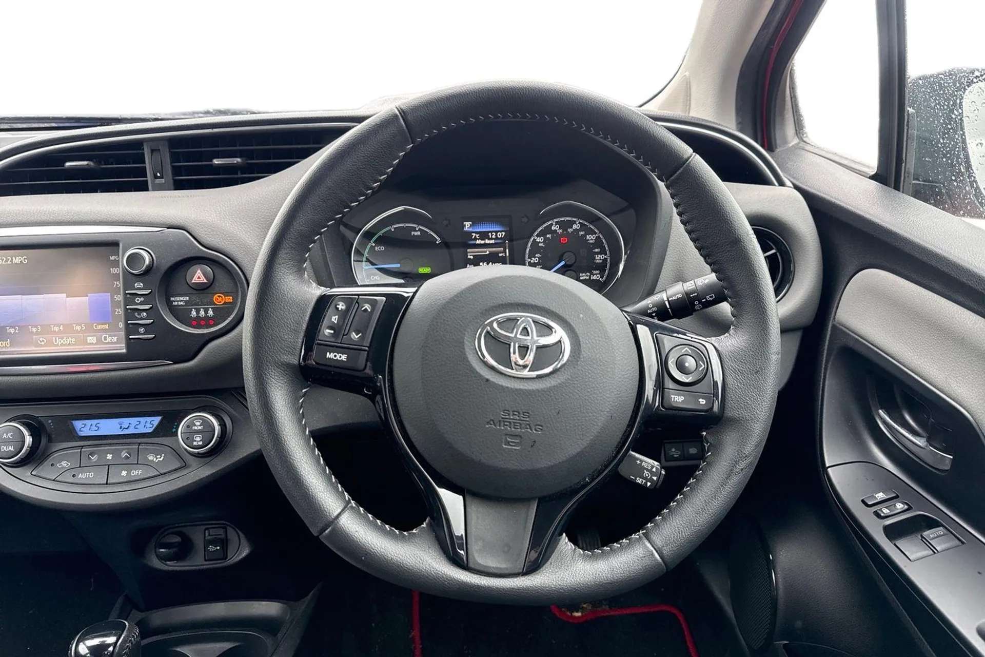 2018 TOYOTA YARIS 2018 TOYOTA YARIS