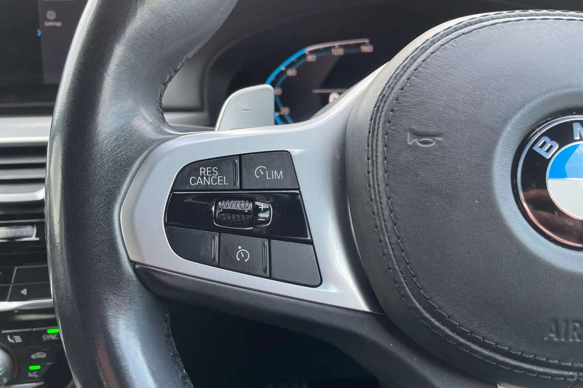 2019 BMW 6 SERIES GT 2019 BMW 6 SERIES GT