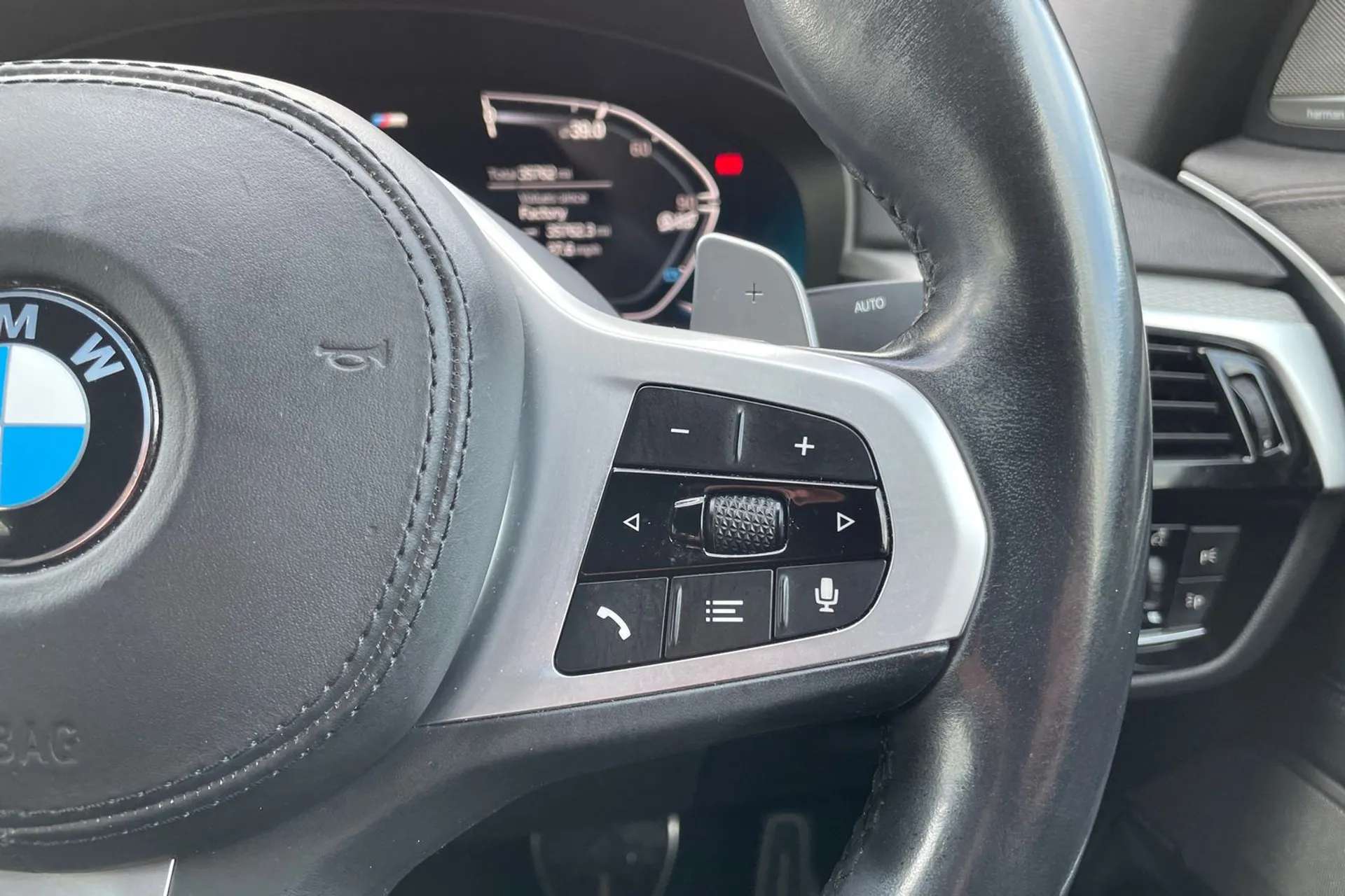 2019 BMW 6 SERIES GT 2019 BMW 6 SERIES GT