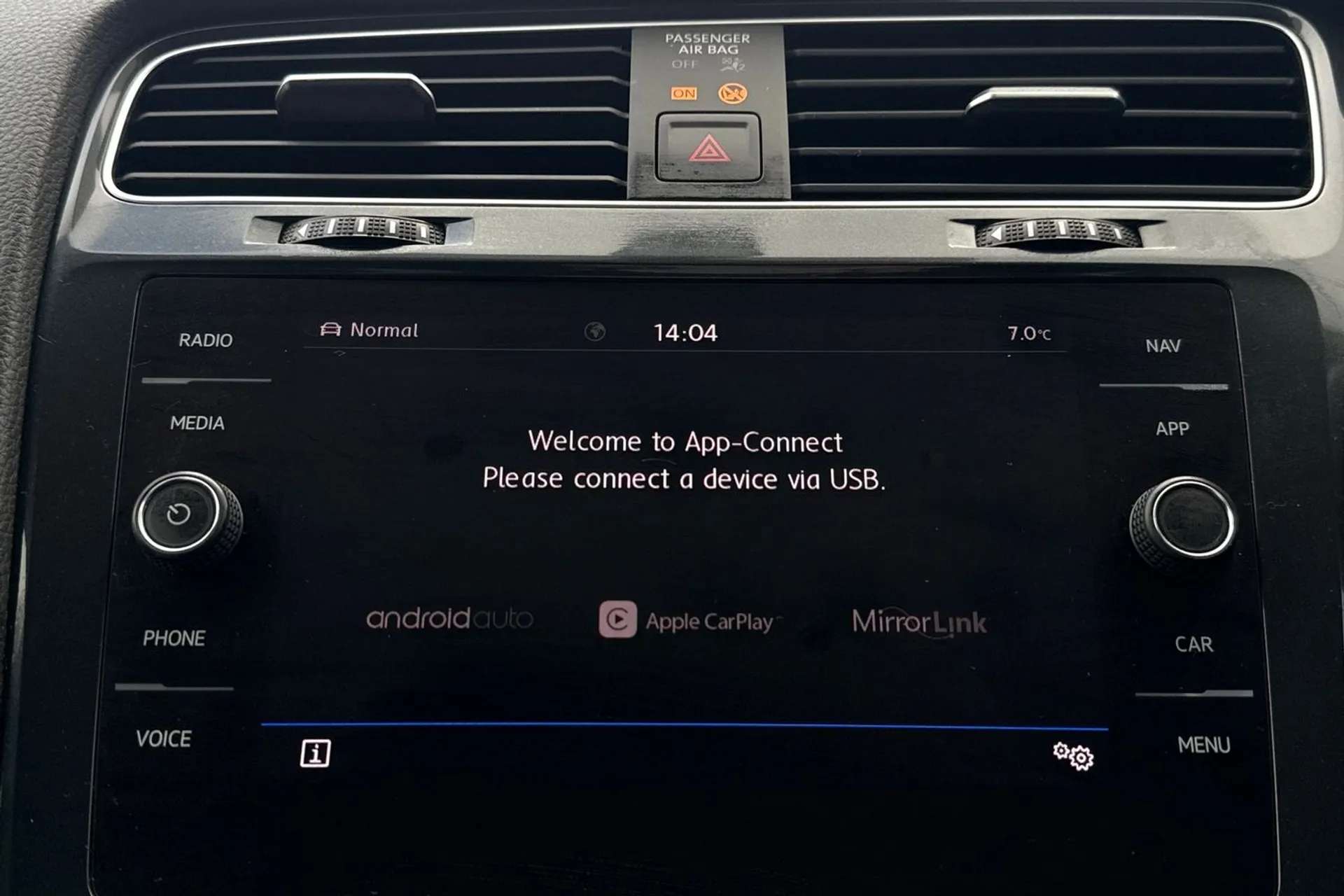 2020 VOLKSWAGEN GOLF 2020 VOLKSWAGEN GOLF