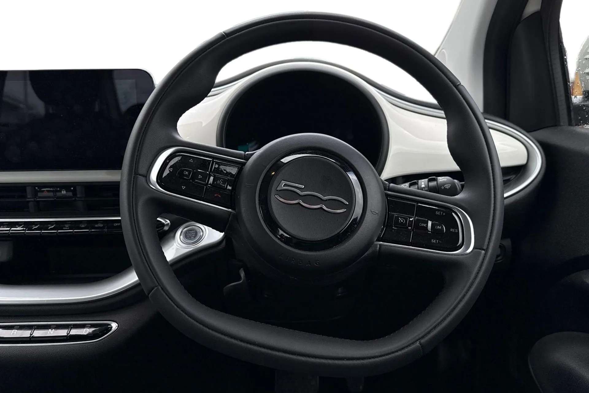 2022 FIAT 500 2022 FIAT 500