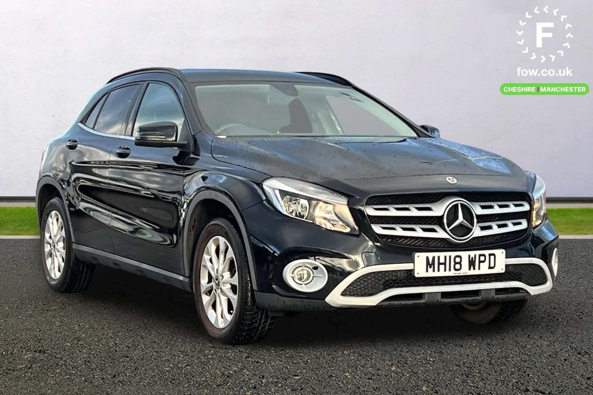 A 2018 MERCEDES-BENZ GLA GLA 200 SE Executive 5dr Auto [ Active park assist with parktronic system , Reversing camera , Easy-pack tailgate - Powered opening/closing automatica A 2018 MERCEDES-BENZ GLA GLA 200 SE Executive 5dr Auto [ Active park assist with parktronic system , Reversing camera , Easy-pack tailgate - Powered opening/closing automatica